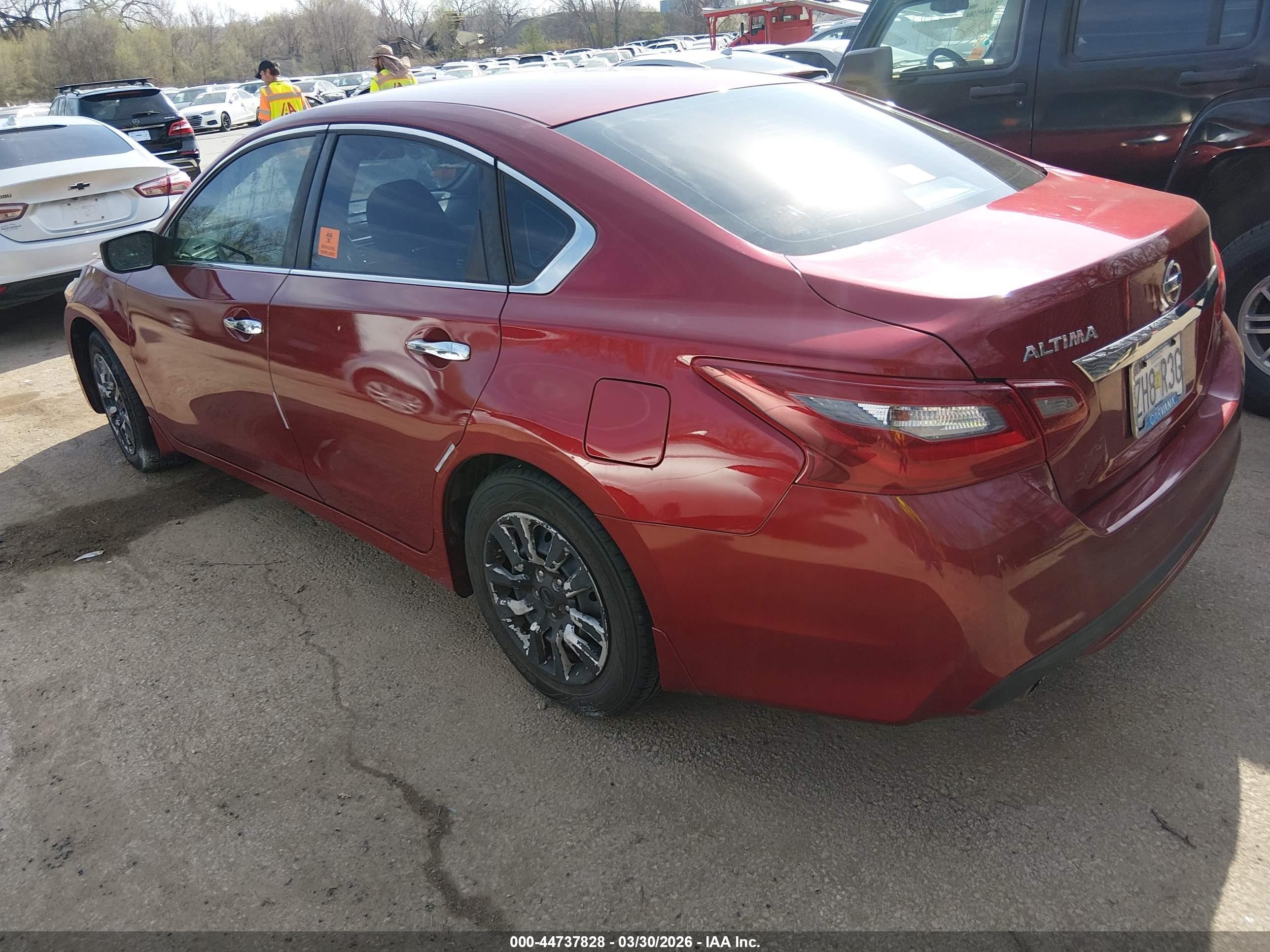 2018 Nissan Altima 2.5 S Красный vin: 1N4AL3AP4JC152880
