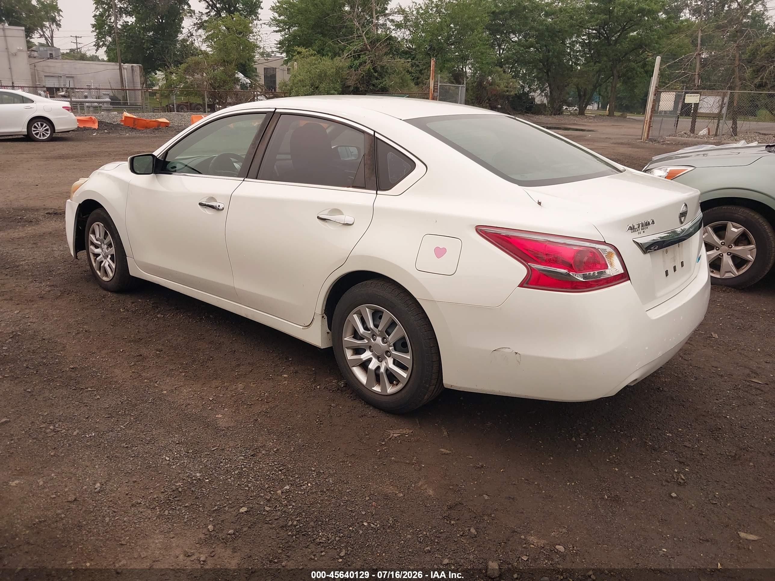 2013 Nissan Altima 2.5 S White vin: 1N4AL3AP5DC108987