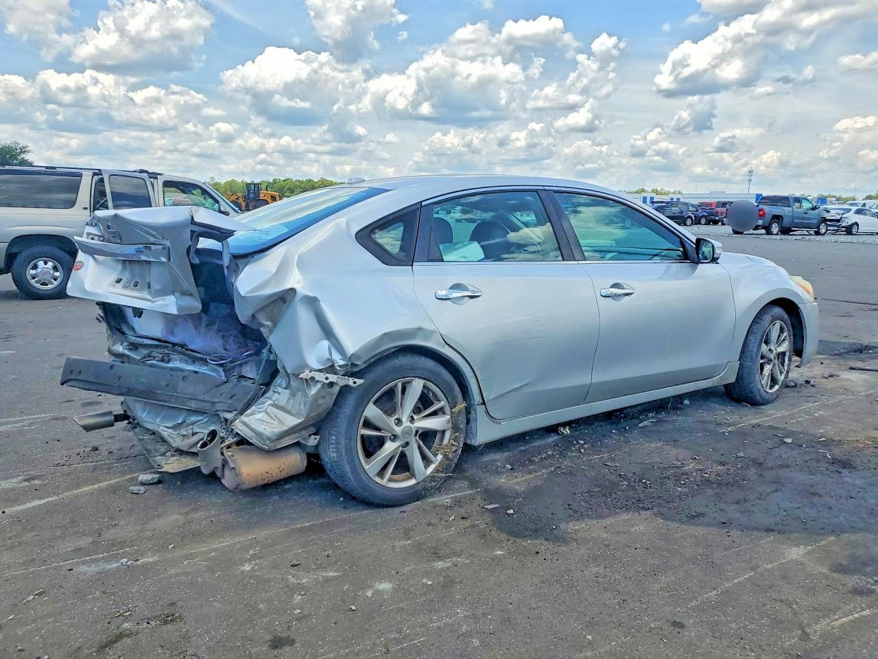 2013 Nissan Altima 2.5/s/sv/sl Silver vin: 1N4AL3AP5DC112179