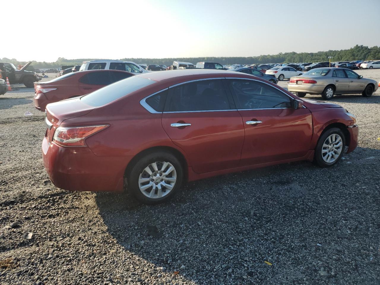2013 Nissan Altima 2.5 Red vin: 1N4AL3AP5DC140970