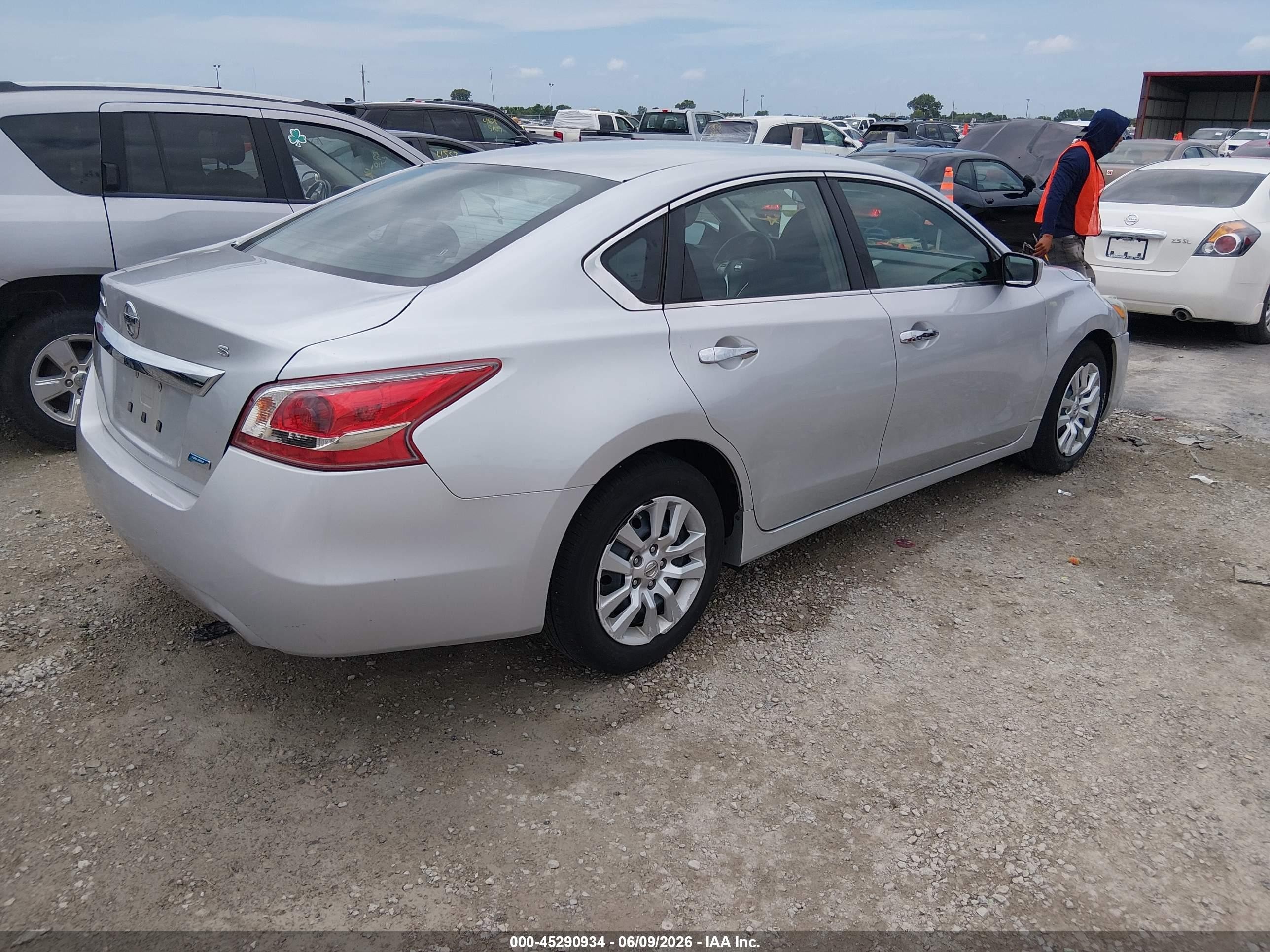 2013 Nissan Altima 2.5 S Silver vin: 1N4AL3AP5DC170809