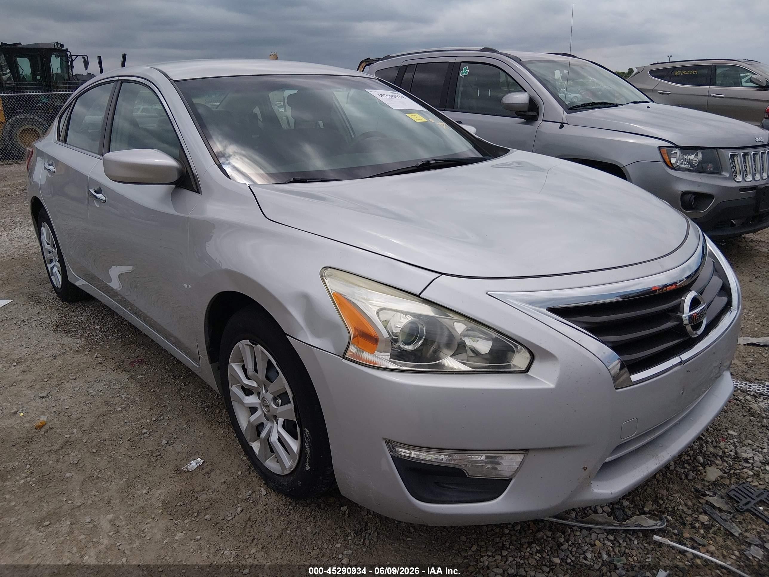 2013 Nissan Altima 2.5 S Silver vin: 1N4AL3AP5DC170809