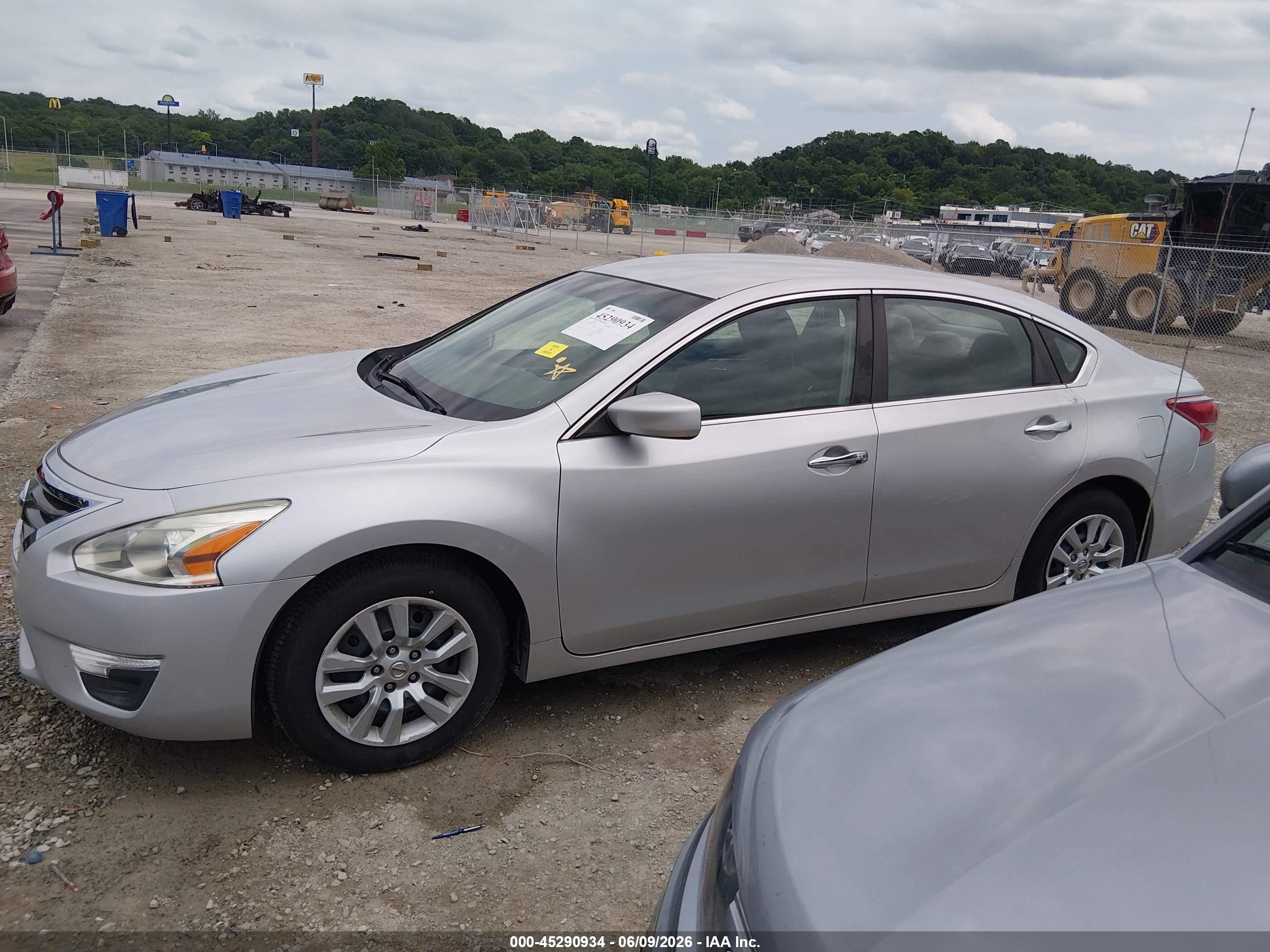 2013 Nissan Altima 2.5 S Silver vin: 1N4AL3AP5DC170809