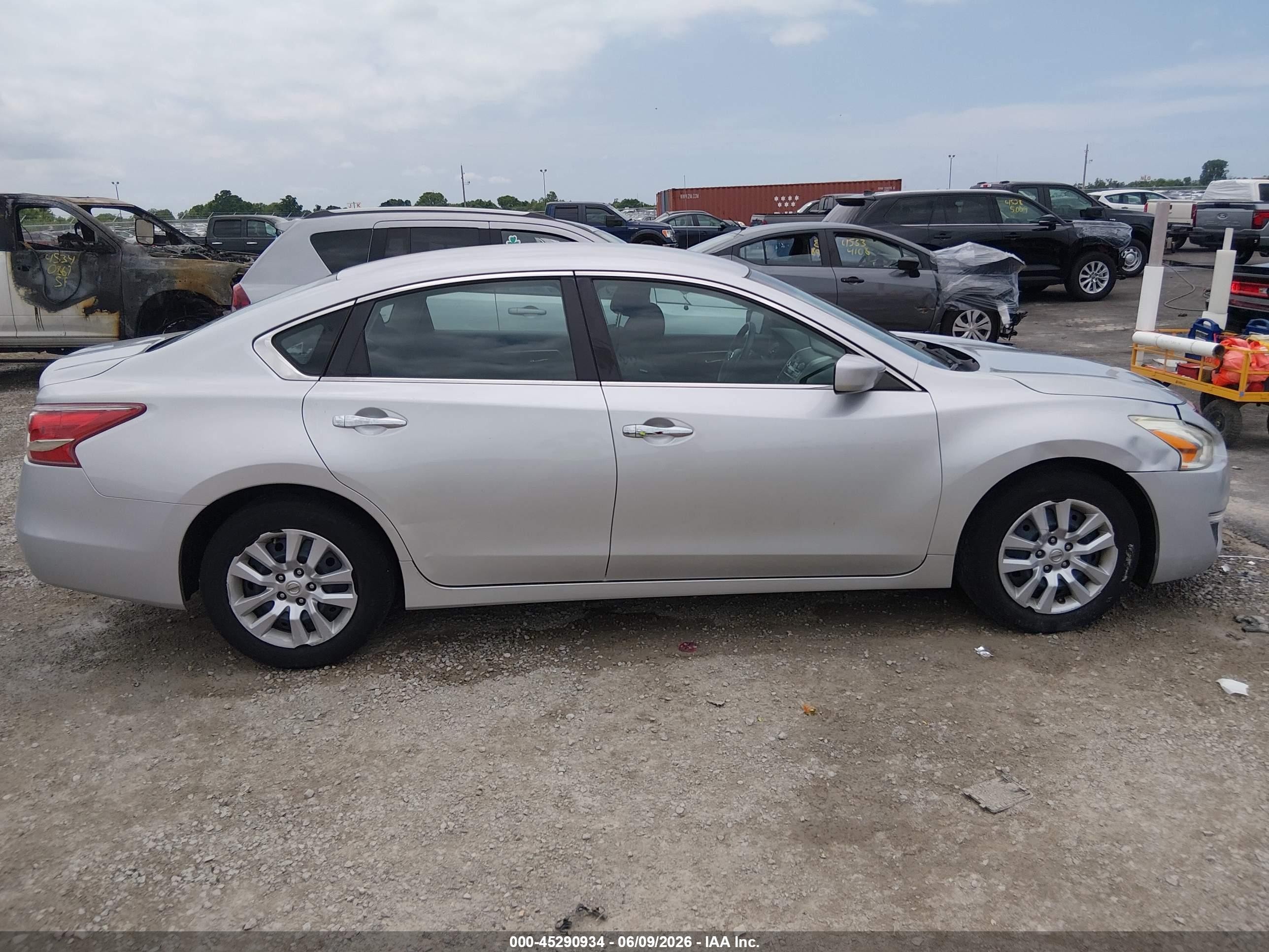 2013 Nissan Altima 2.5 S Silver vin: 1N4AL3AP5DC170809