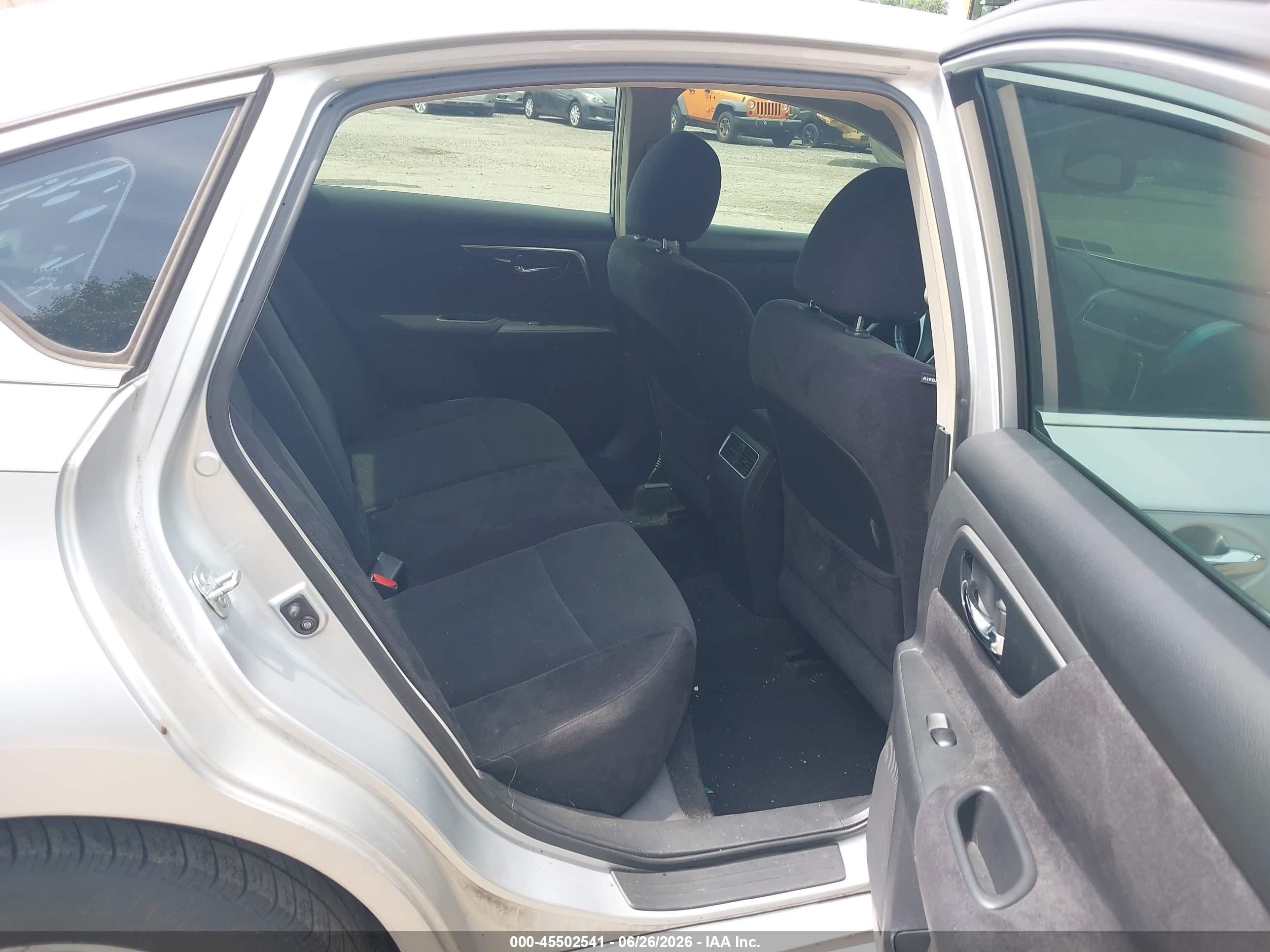 2013 Nissan Altima 2.5 Sv Silver vin: 1N4AL3AP5DC192499