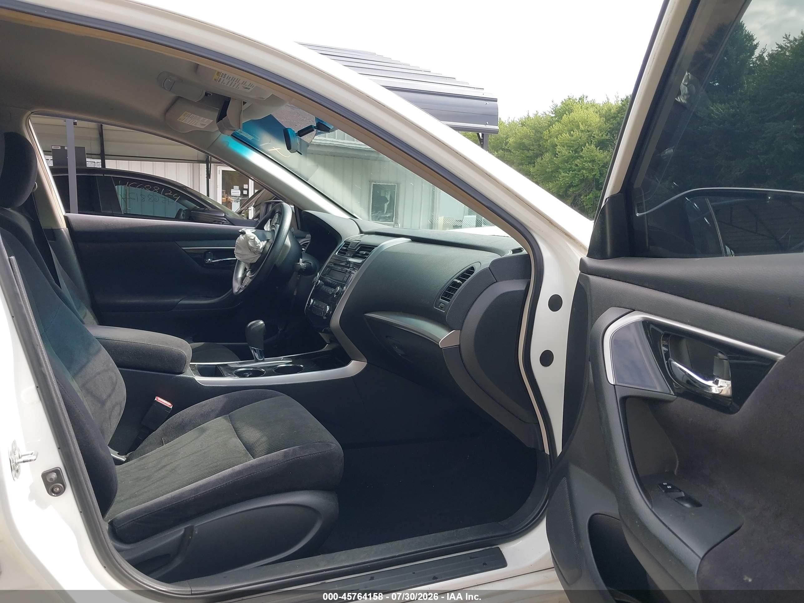 2013 Nissan Altima 2.5 S White vin: 1N4AL3AP5DC201721