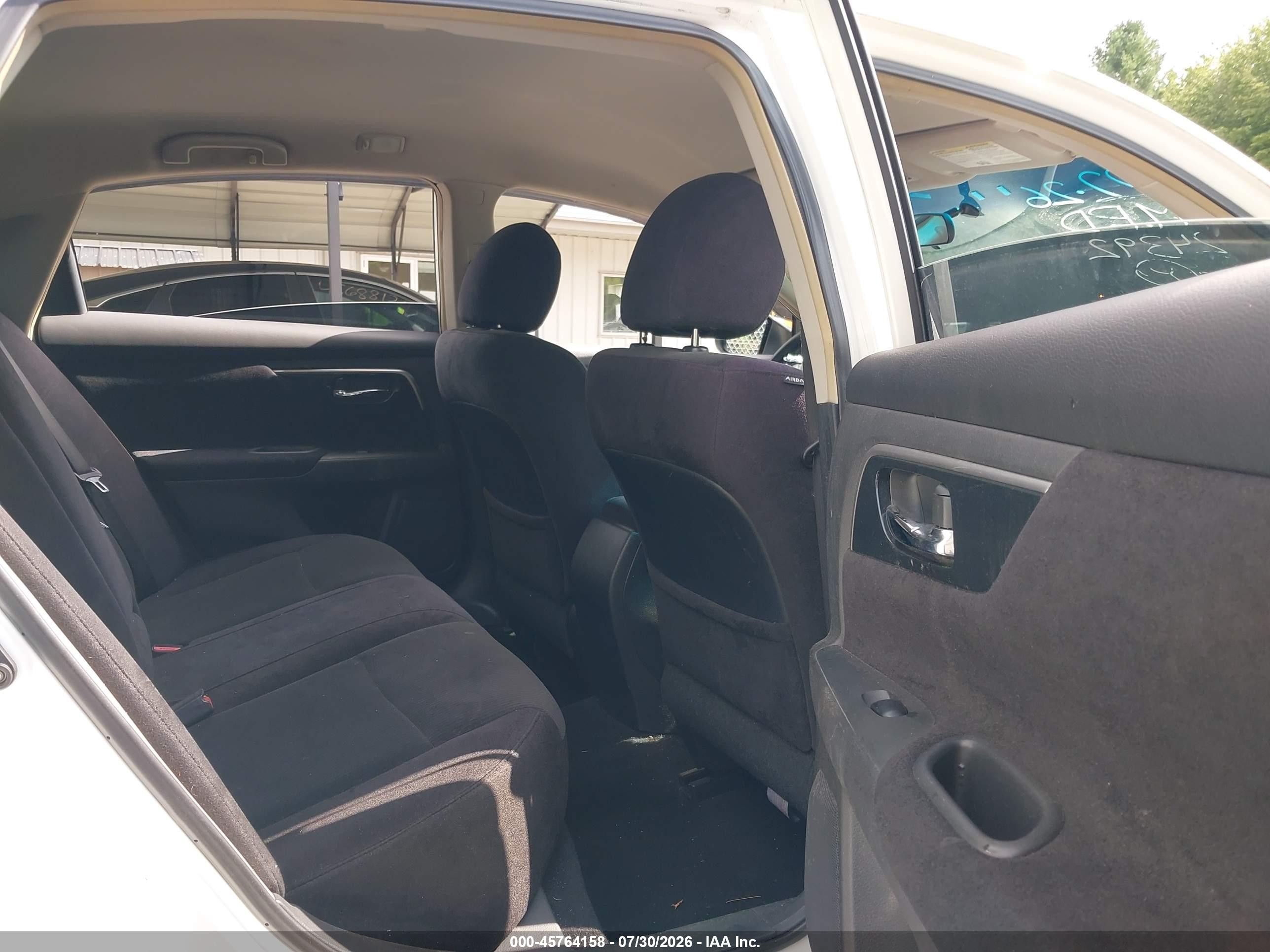 2013 Nissan Altima 2.5 S White vin: 1N4AL3AP5DC201721