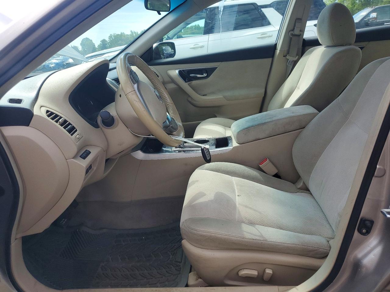 2013 Nissan Altima 2.5 Gold vin: 1N4AL3AP5DC202108