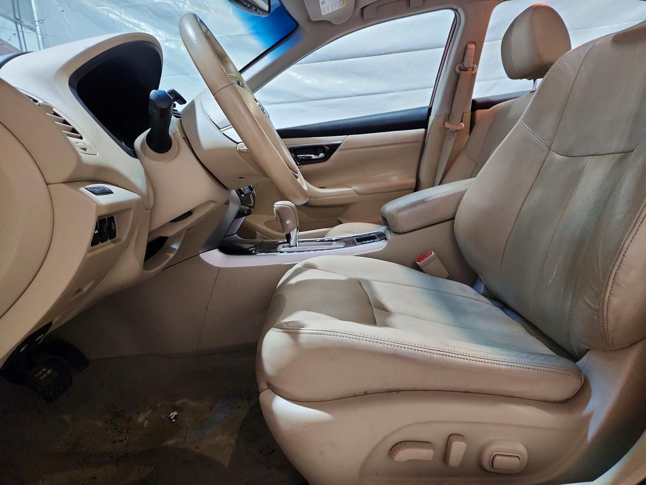 2013 Nissan Altima 2.5 Red vin: 1N4AL3AP5DC204215