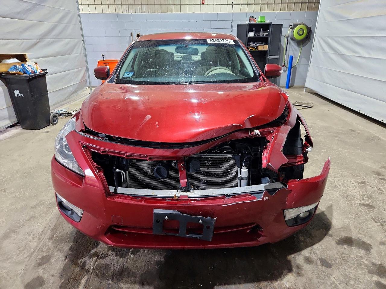 2013 Nissan Altima 2.5 Red vin: 1N4AL3AP5DC204215