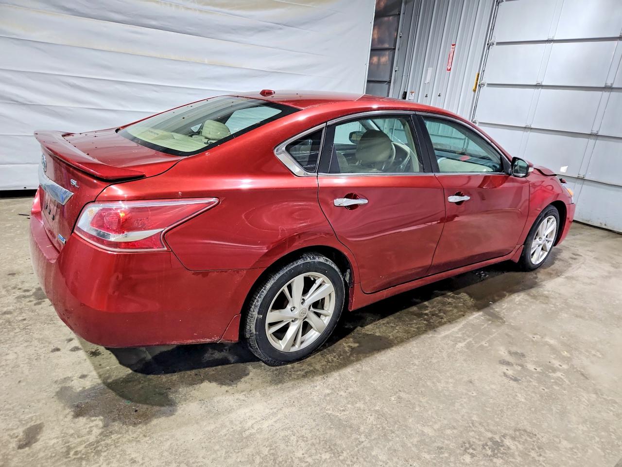 2013 Nissan Altima 2.5 Red vin: 1N4AL3AP5DC204215