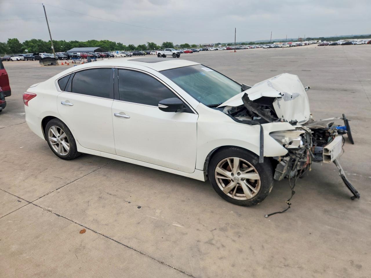 2013 Nissan Altima 2.5 White vin: 1N4AL3AP5DC227459