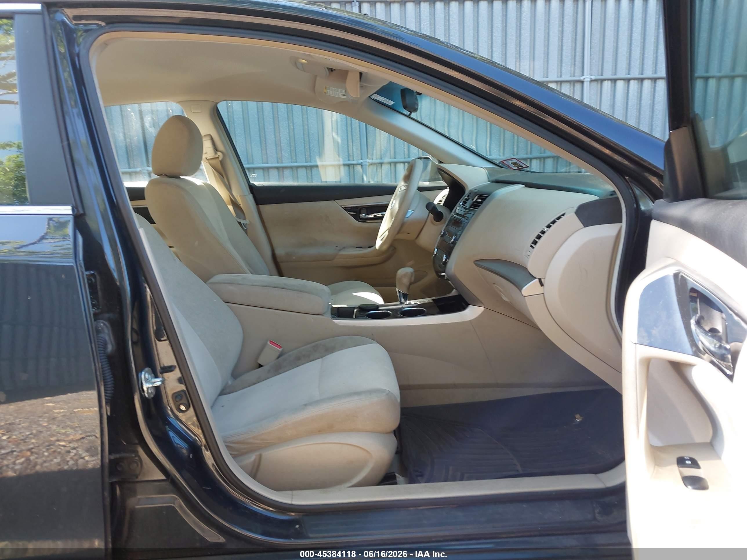 2013 Nissan Altima 2.5 S Black vin: 1N4AL3AP5DC284132