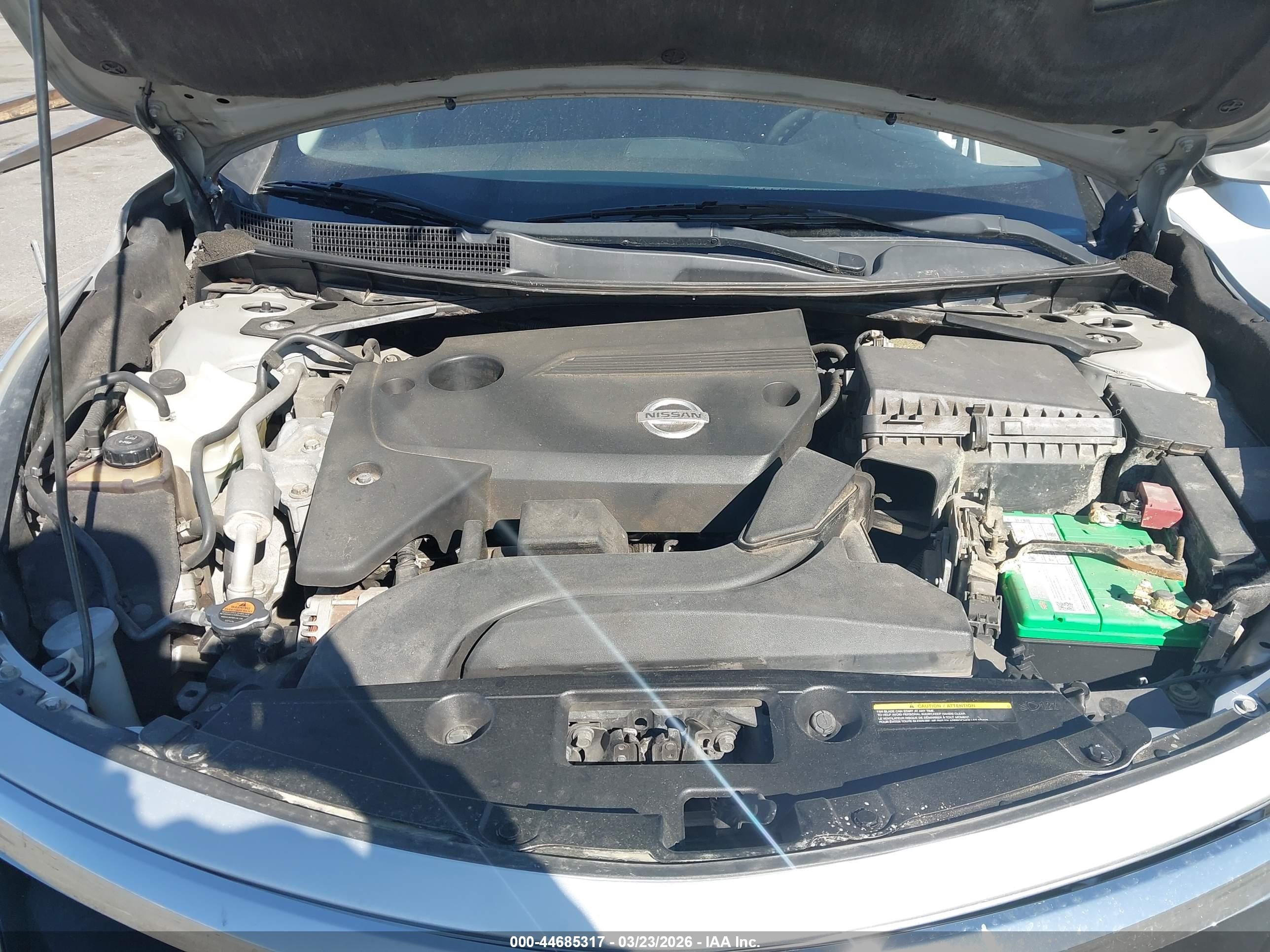 2013 Nissan Altima 2.5 S Silver vin: 1N4AL3AP5DC299682