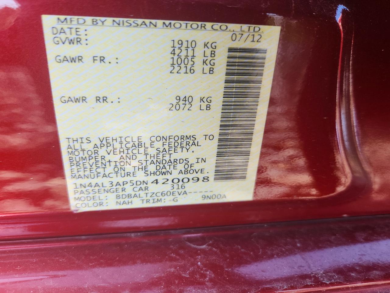 2013 Nissan Altima 2.5 Red vin: 1N4AL3AP5DN420098