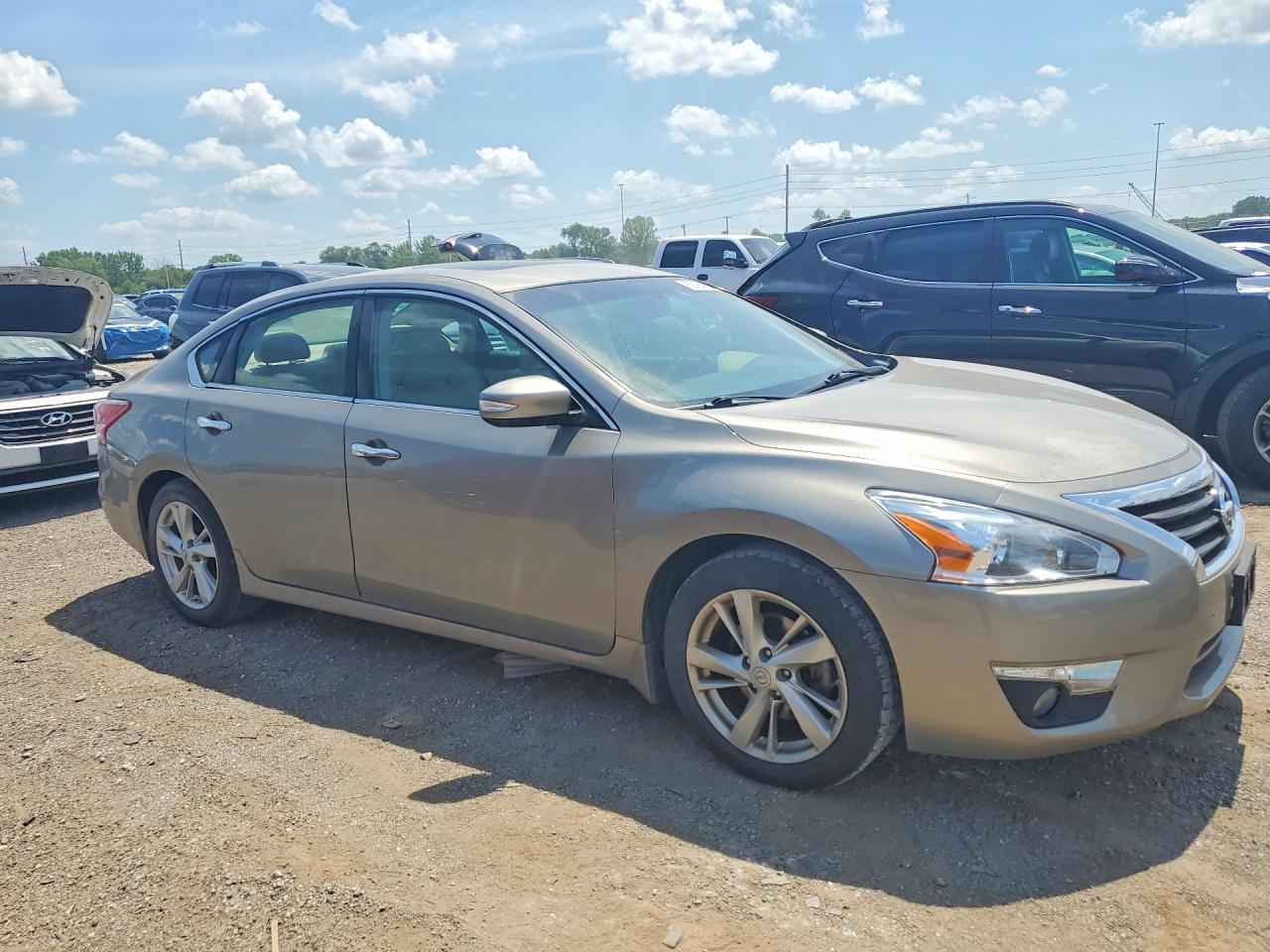 2013 Nissan Altima 2.5 Gold vin: 1N4AL3AP5DN420733