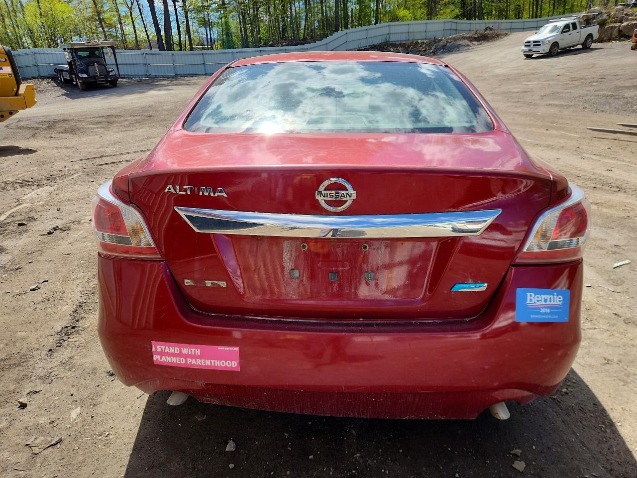 2013 Nissan Altima 2.5 Red vin: 1N4AL3AP5DN421106