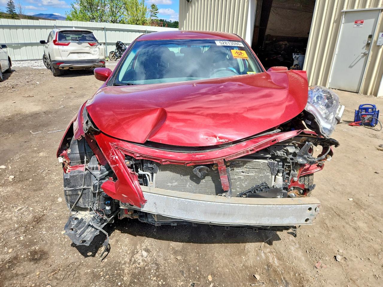 2013 Nissan Altima 2.5 Red vin: 1N4AL3AP5DN421106