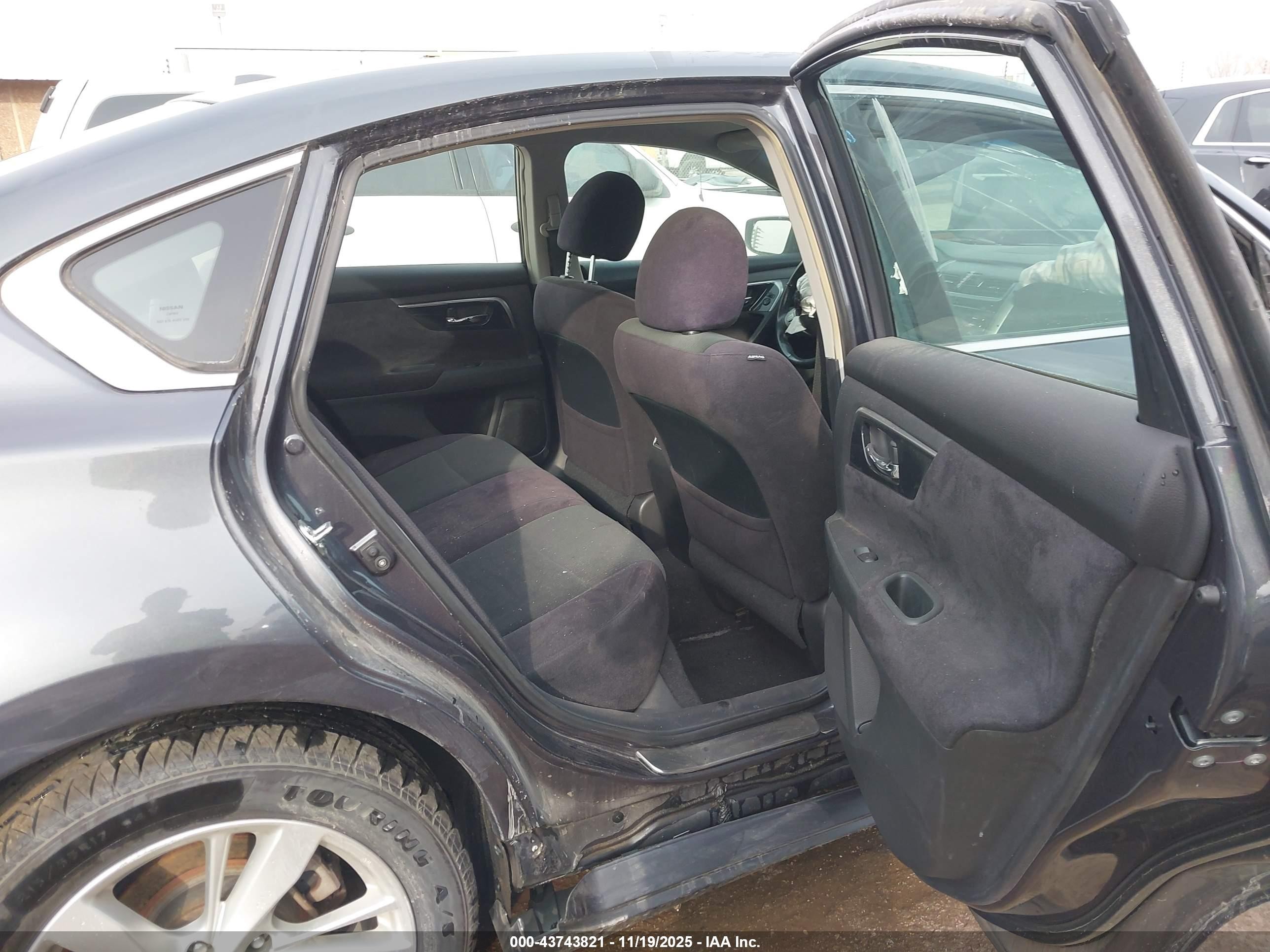 2013 Nissan Altima 2.5 Sv Серый vin: 1N4AL3AP5DN431585