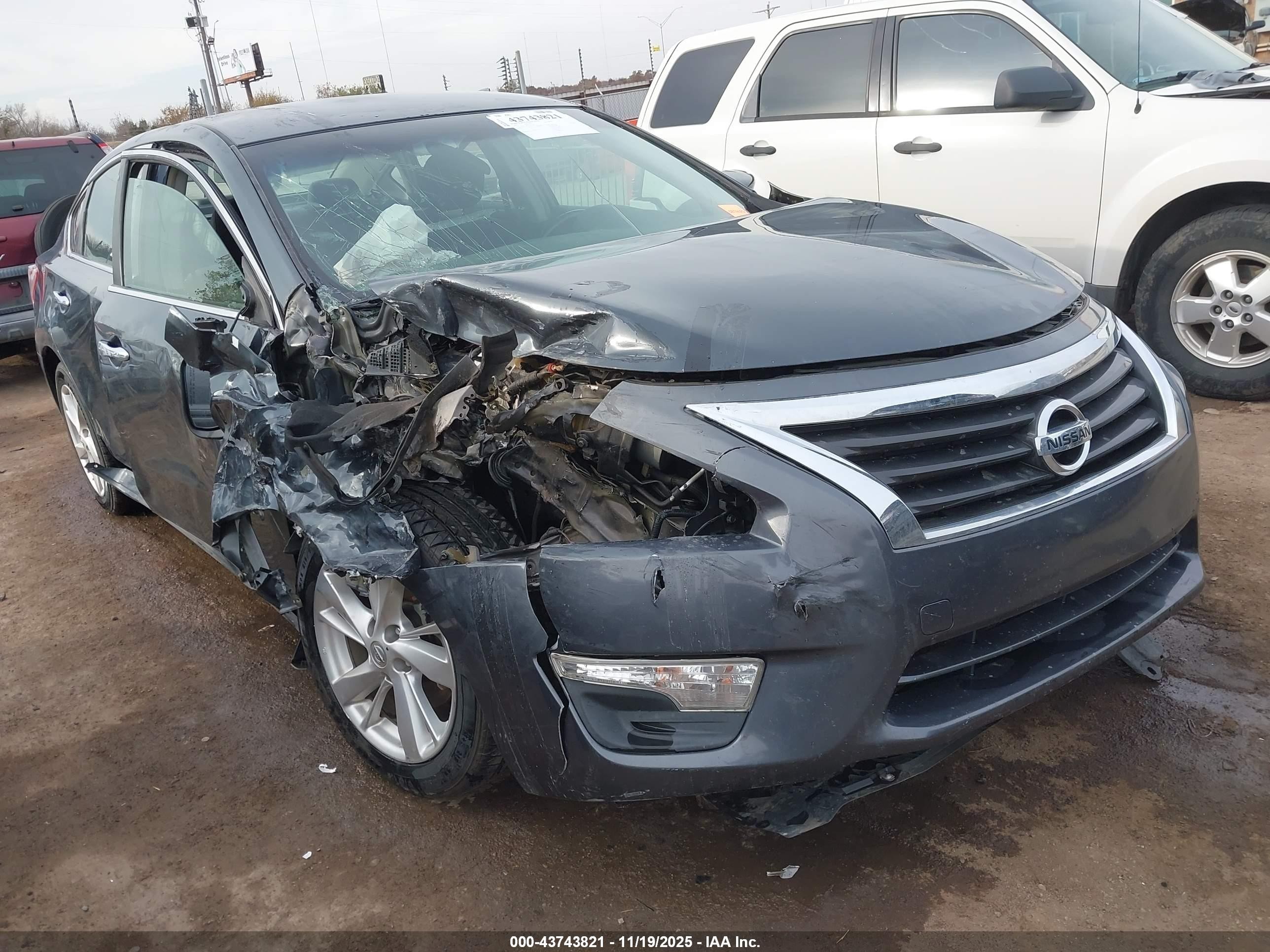2013 Nissan Altima 2.5 Sv Серый vin: 1N4AL3AP5DN431585