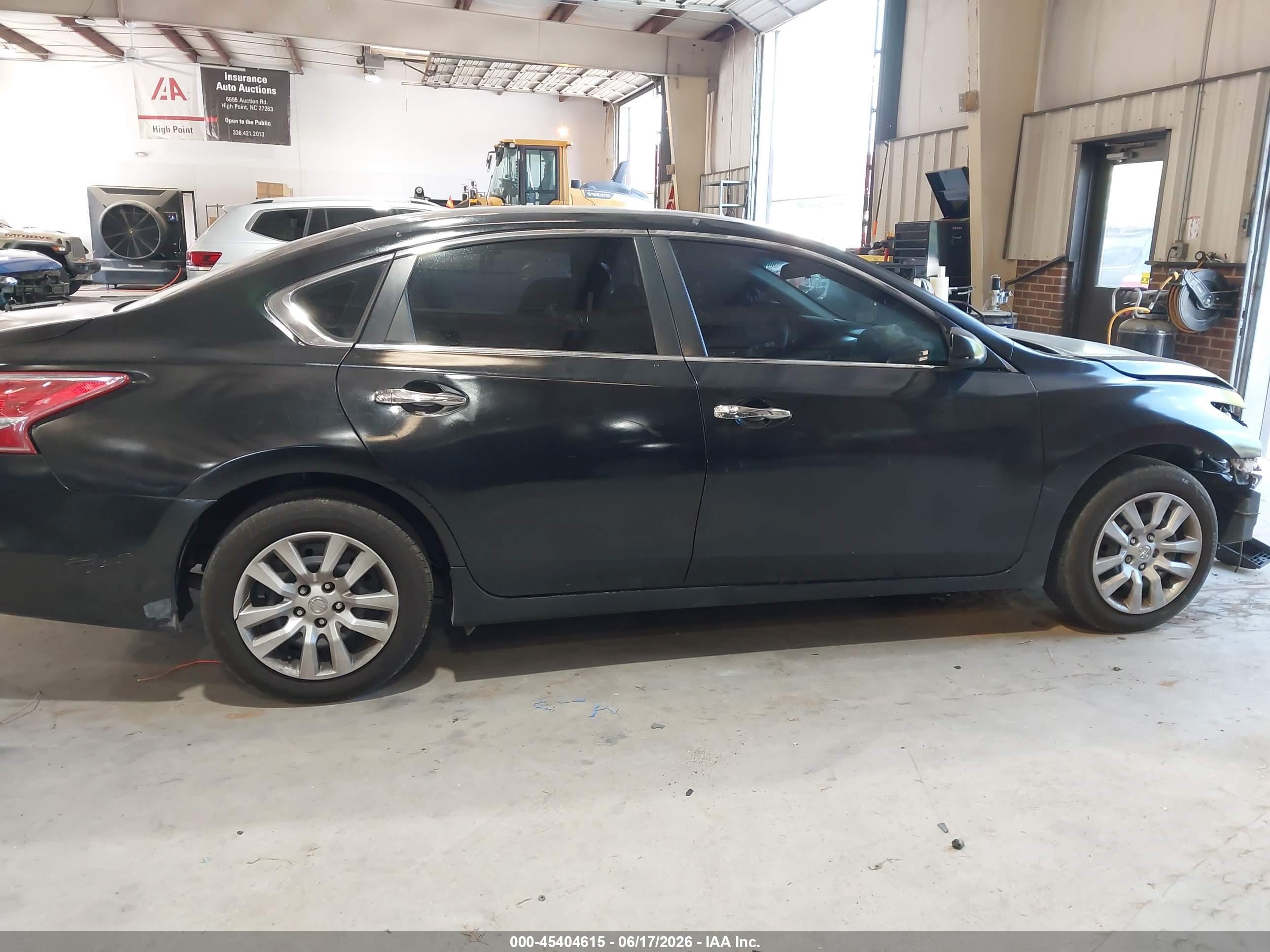 2013 Nissan Altima 2.5 S Black vin: 1N4AL3AP5DN433031