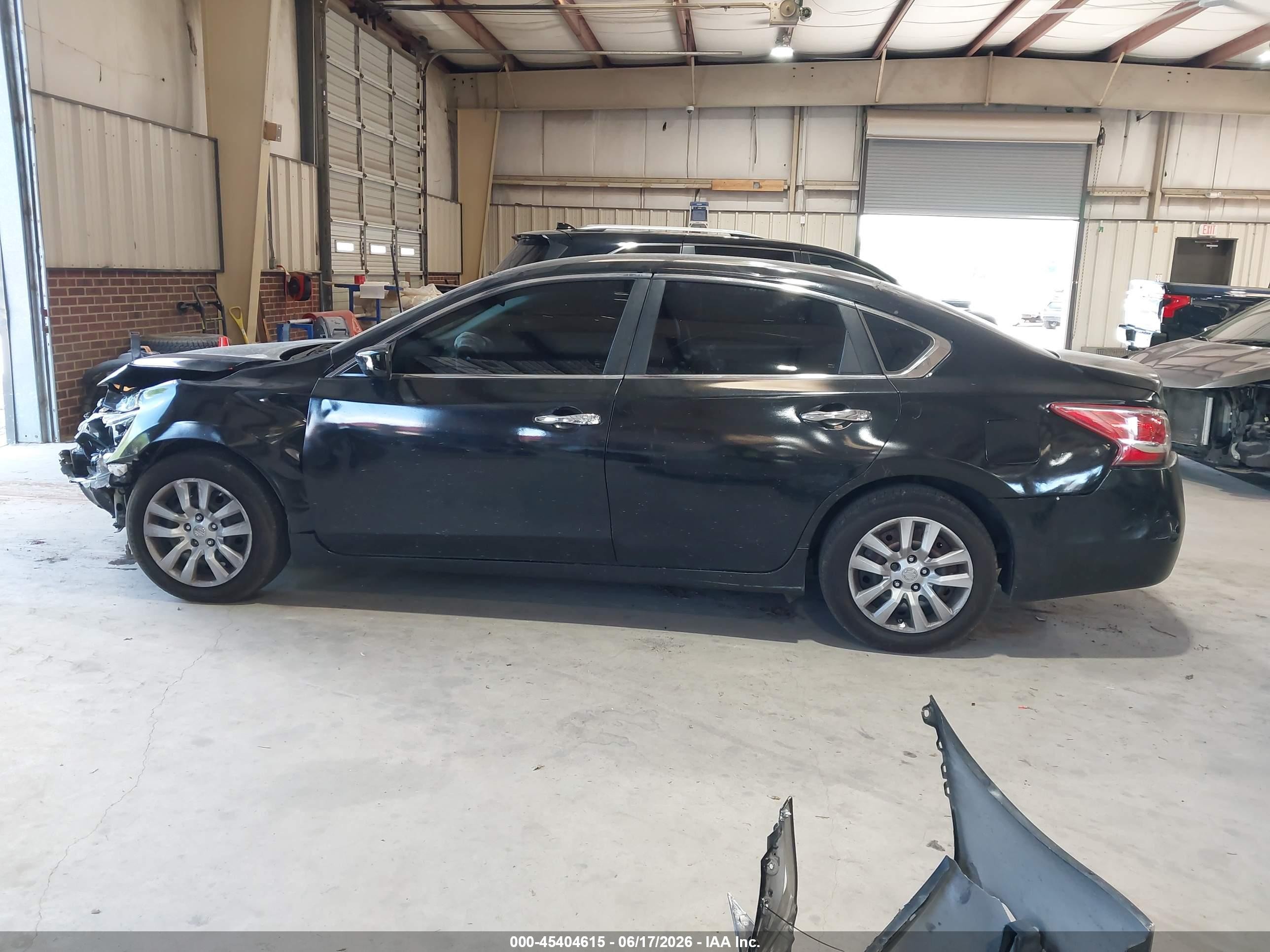 2013 Nissan Altima 2.5 S Black vin: 1N4AL3AP5DN433031