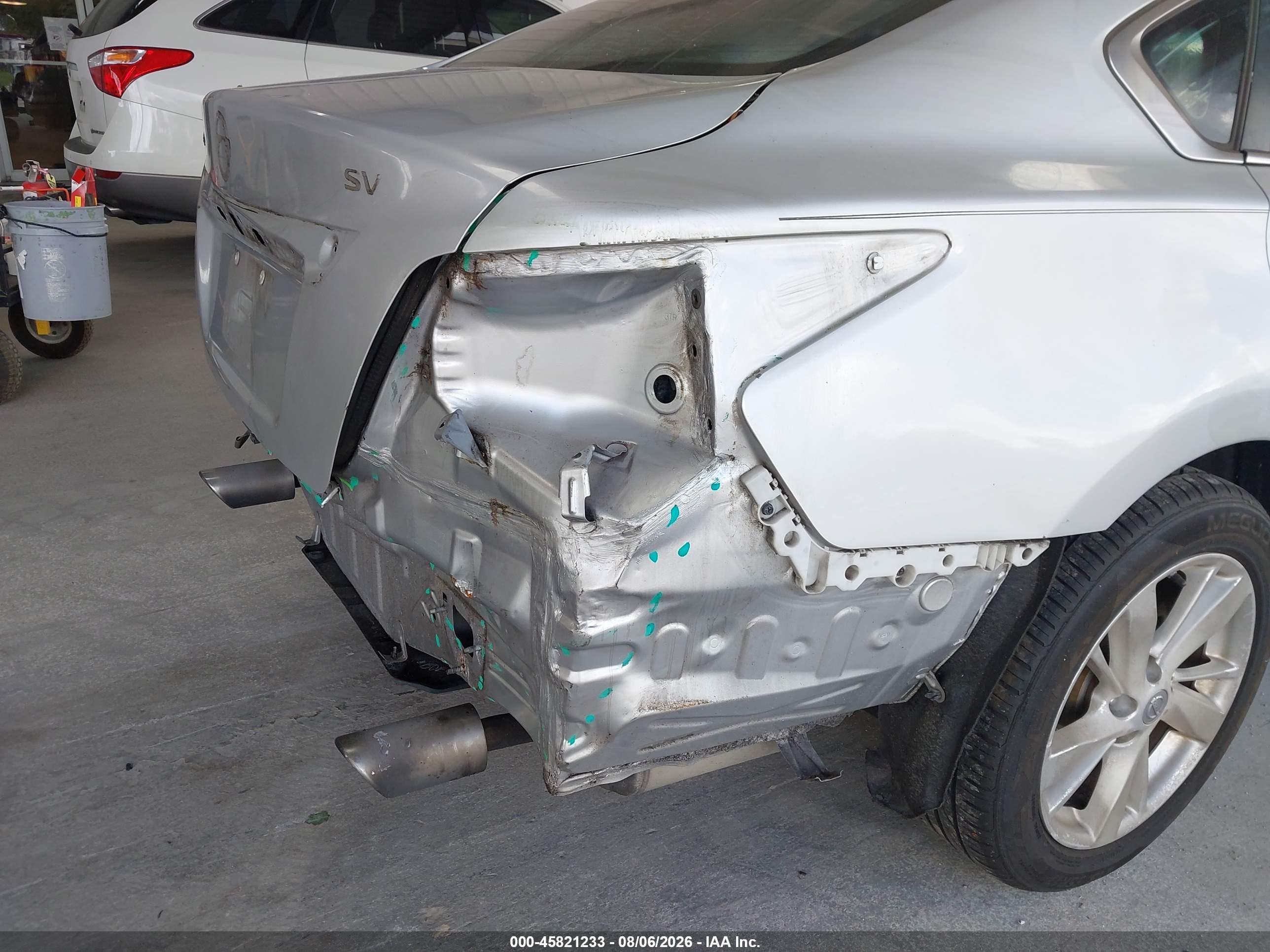 2013 Nissan Altima 2.5 Sv Silver vin: 1N4AL3AP5DN446748