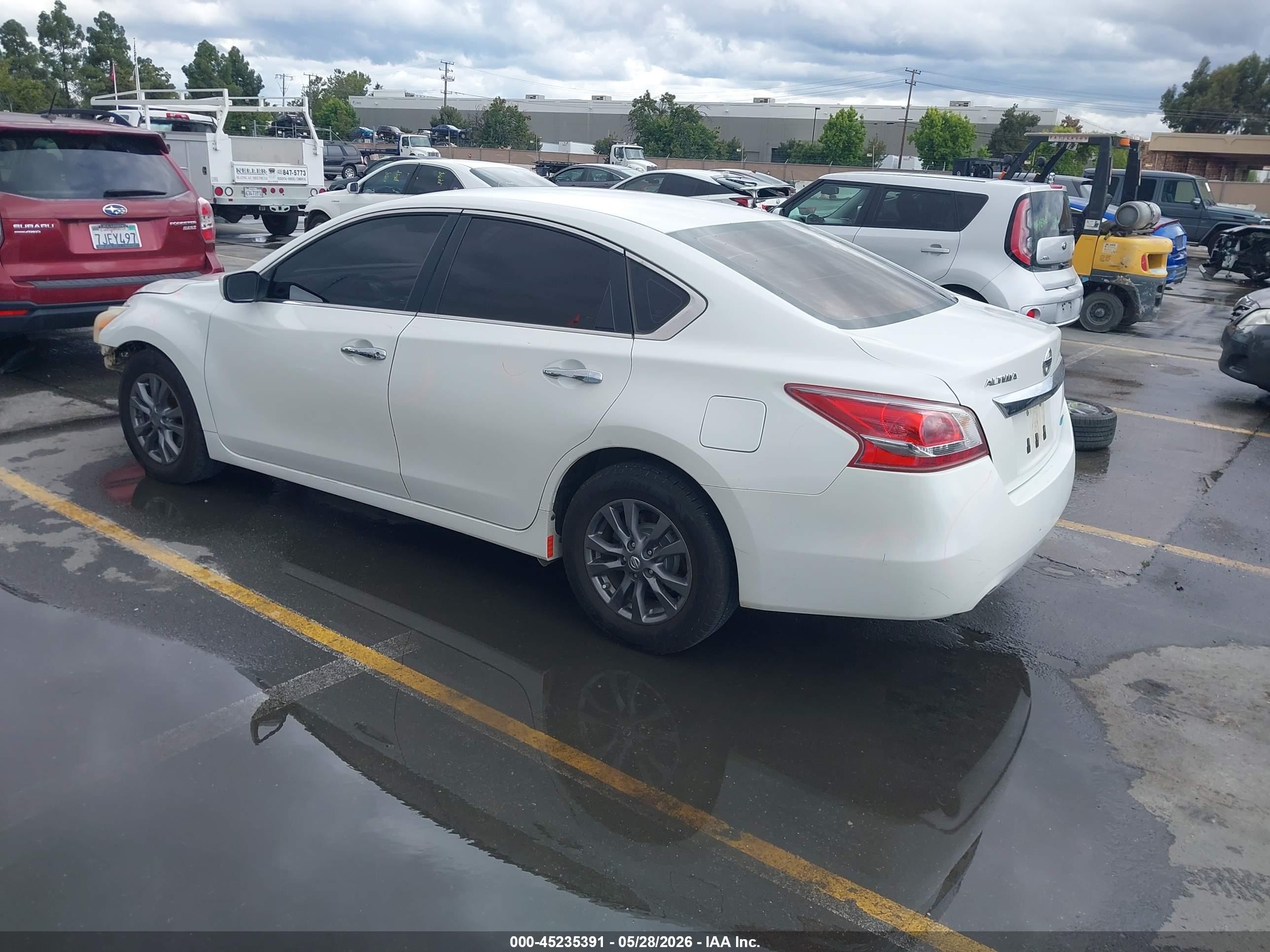 2013 Nissan Altima 2.5 S Белый vin: 1N4AL3AP5DN457913