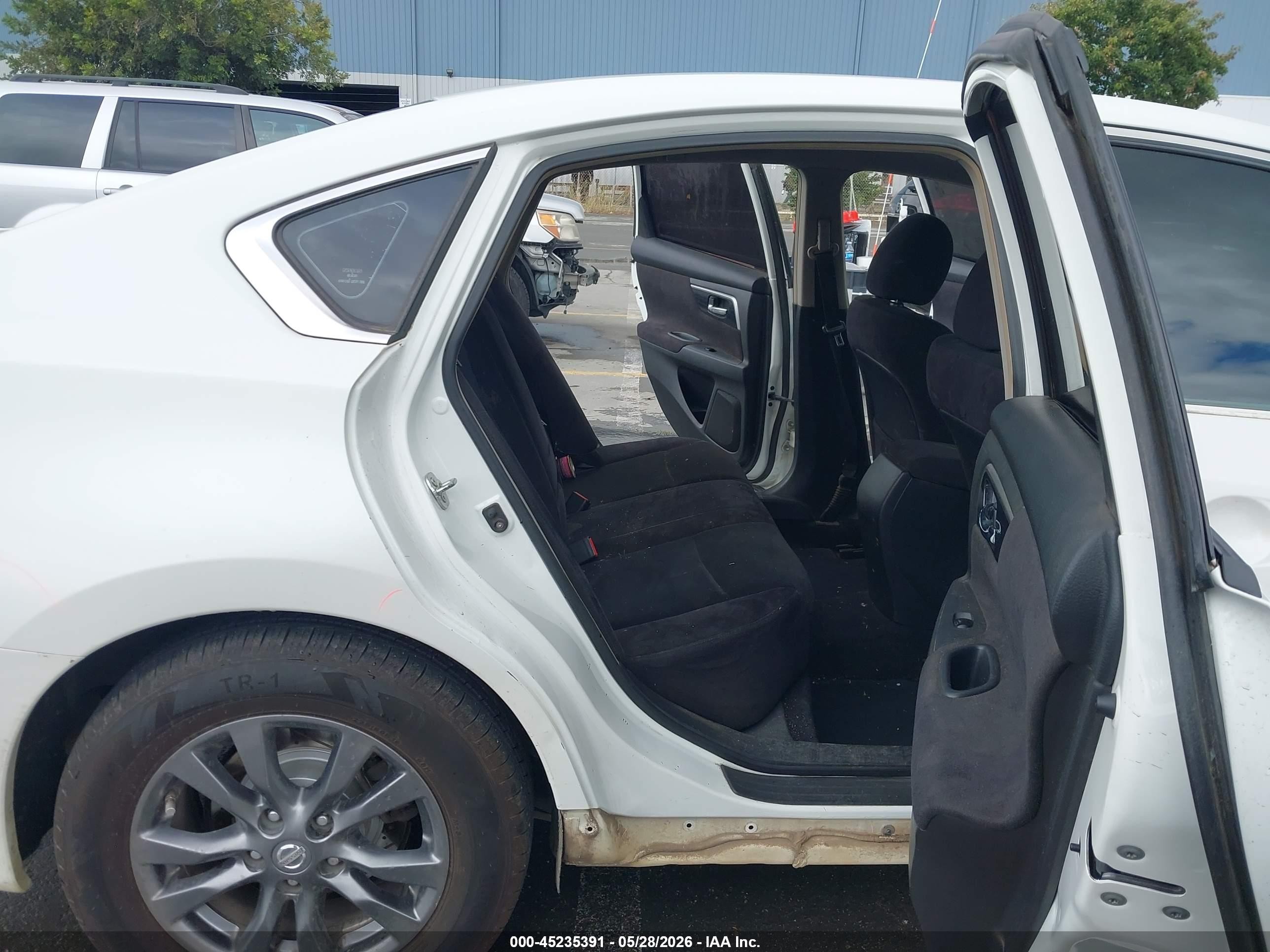 2013 Nissan Altima 2.5 S Белый vin: 1N4AL3AP5DN457913
