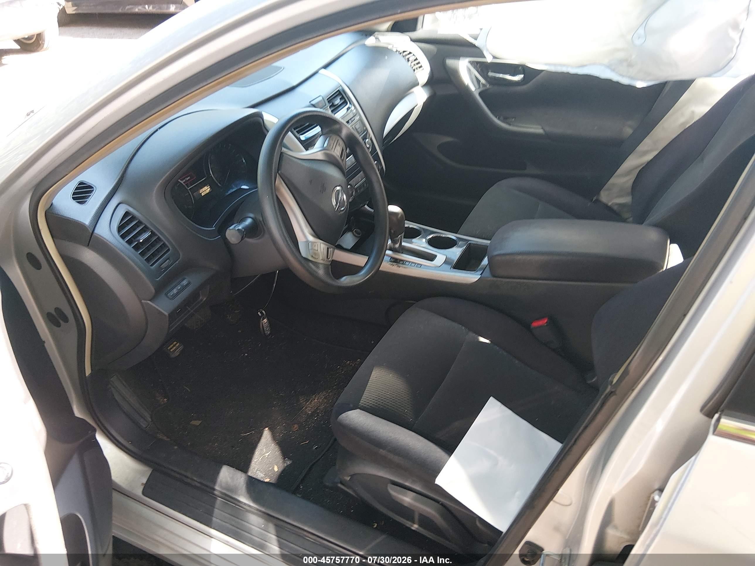 2013 Nissan Altima 2.5 S Silver vin: 1N4AL3AP5DN460570
