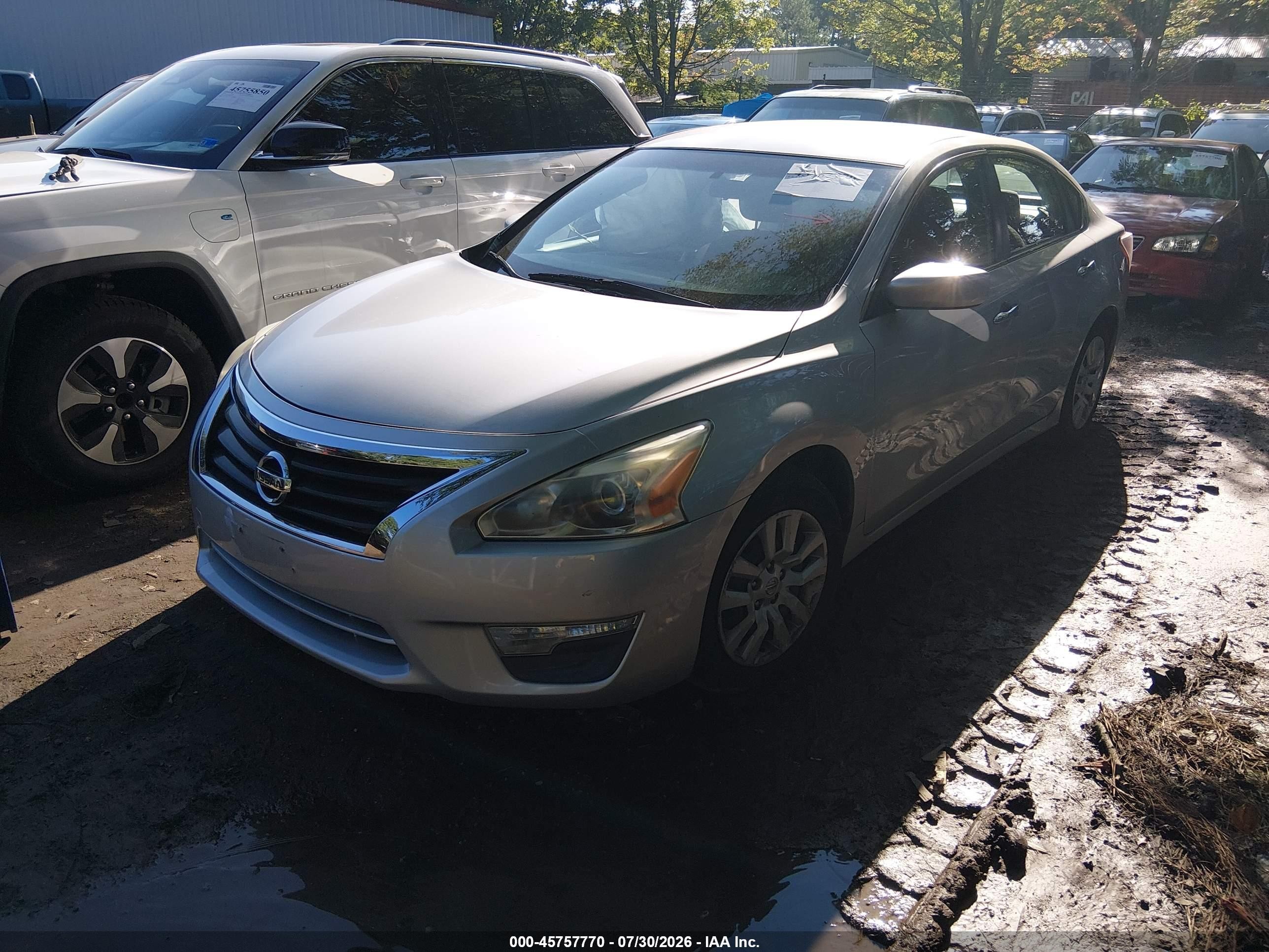 2013 Nissan Altima 2.5 S Silver vin: 1N4AL3AP5DN460570