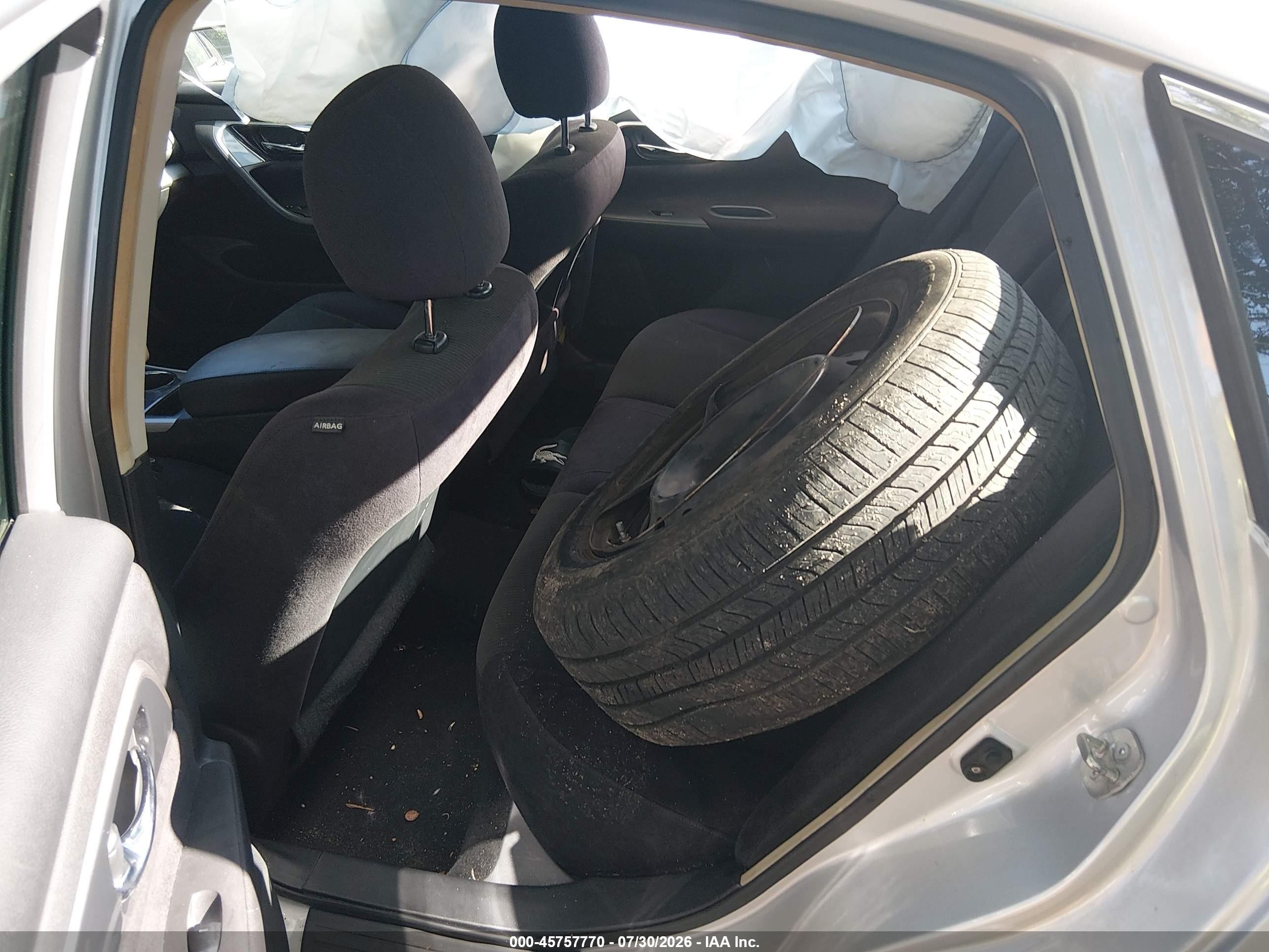 2013 Nissan Altima 2.5 S Silver vin: 1N4AL3AP5DN460570
