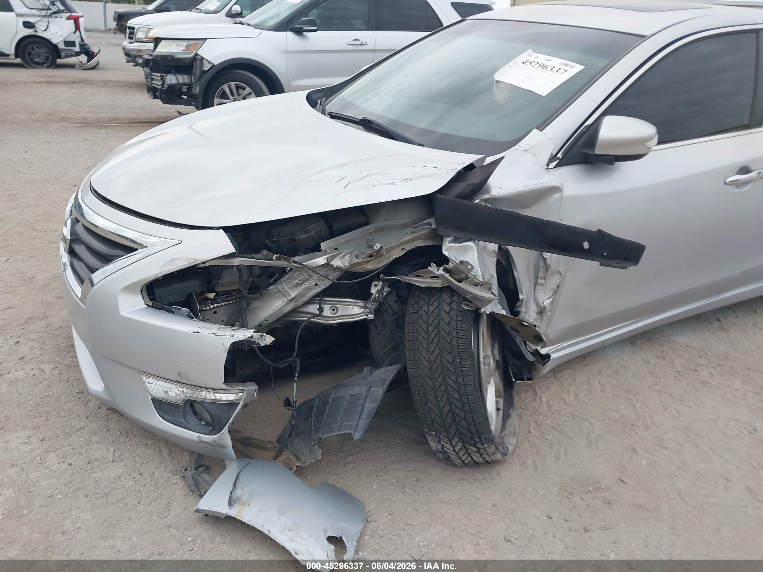 2013 Nissan Altima 2.5 Sl Серебряный vin: 1N4AL3AP5DN472945