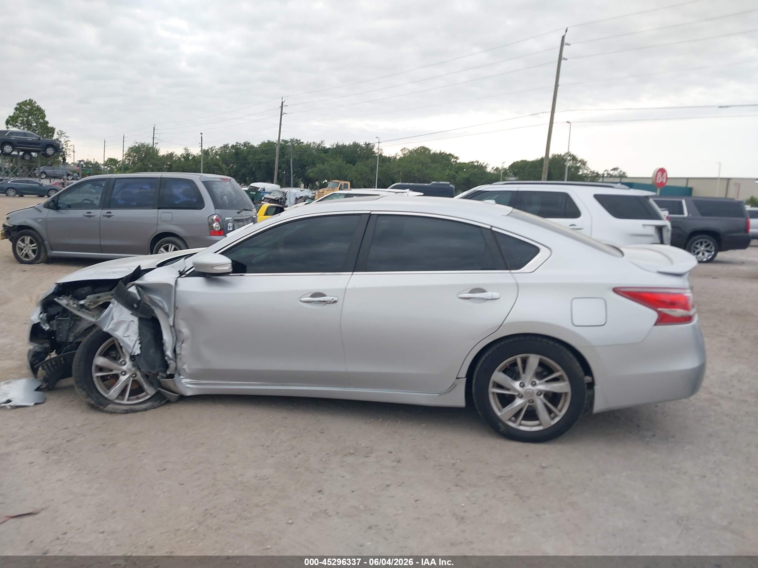 2013 Nissan Altima 2.5 Sl Серебряный vin: 1N4AL3AP5DN472945