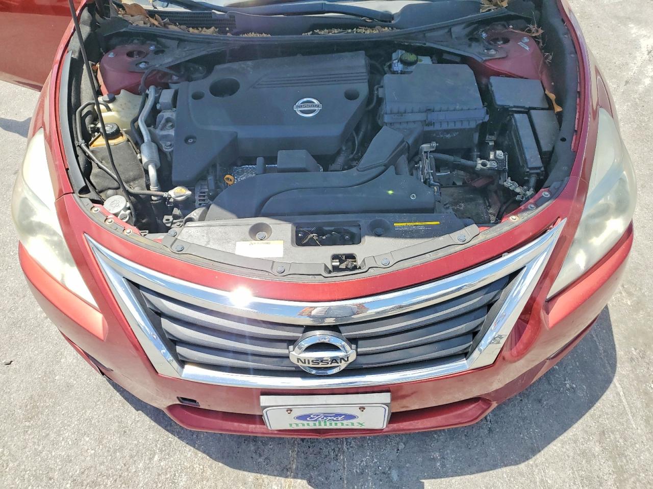2013 Nissan Altima 2.5 Red vin: 1N4AL3AP5DN493438