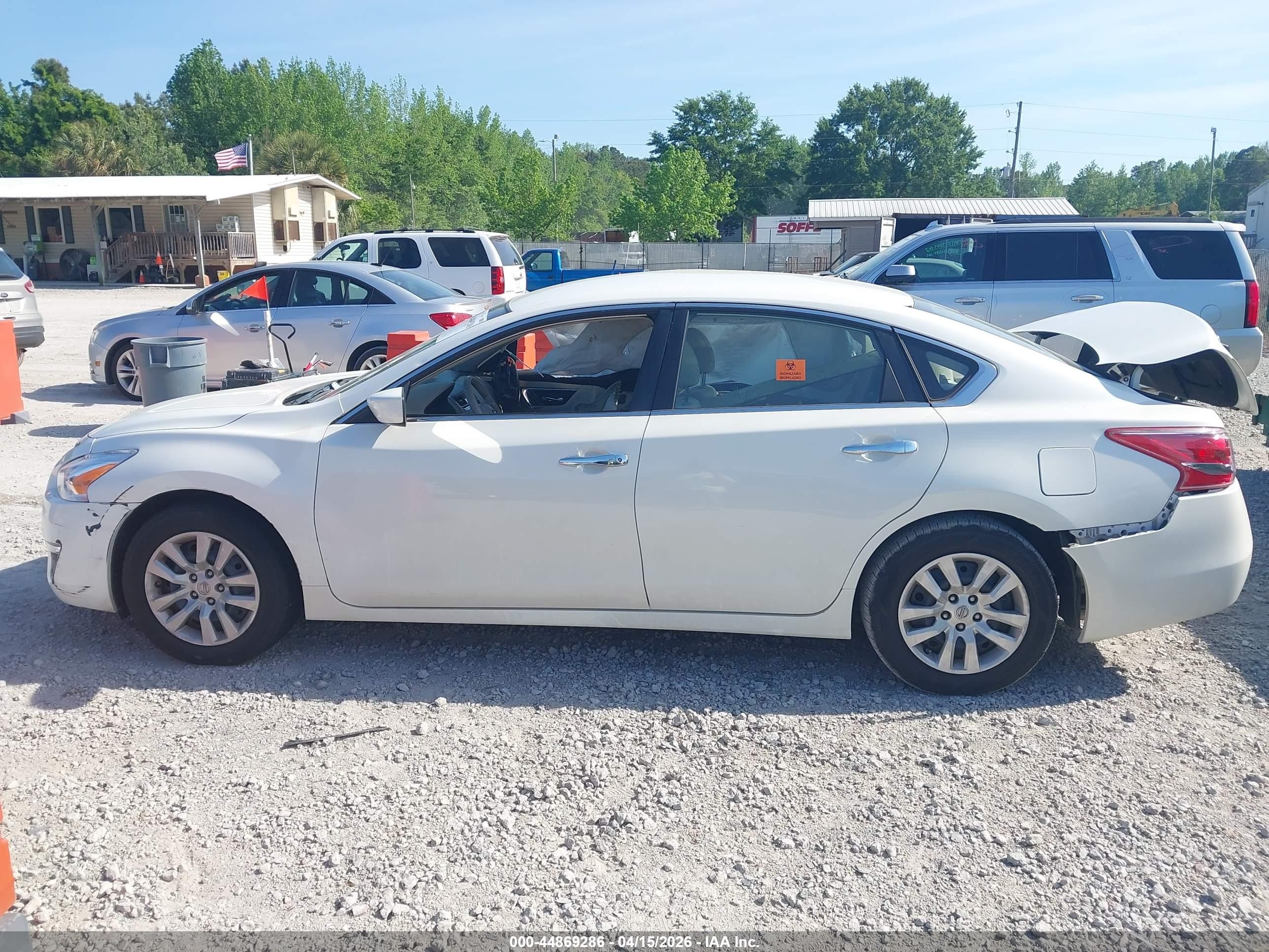 2013 Nissan Altima 2.5 S White vin: 1N4AL3AP5DN499336