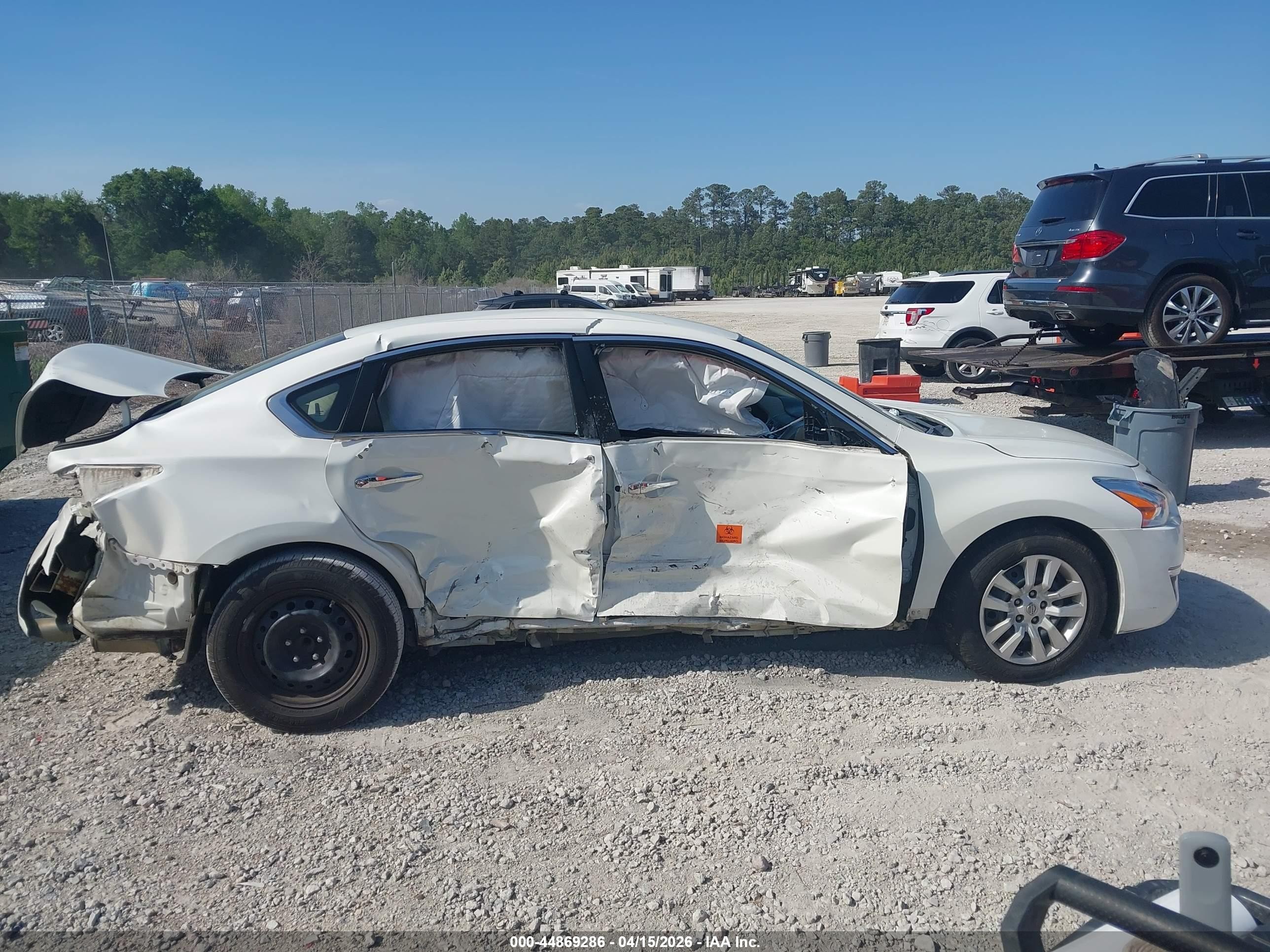 2013 Nissan Altima 2.5 S White vin: 1N4AL3AP5DN499336
