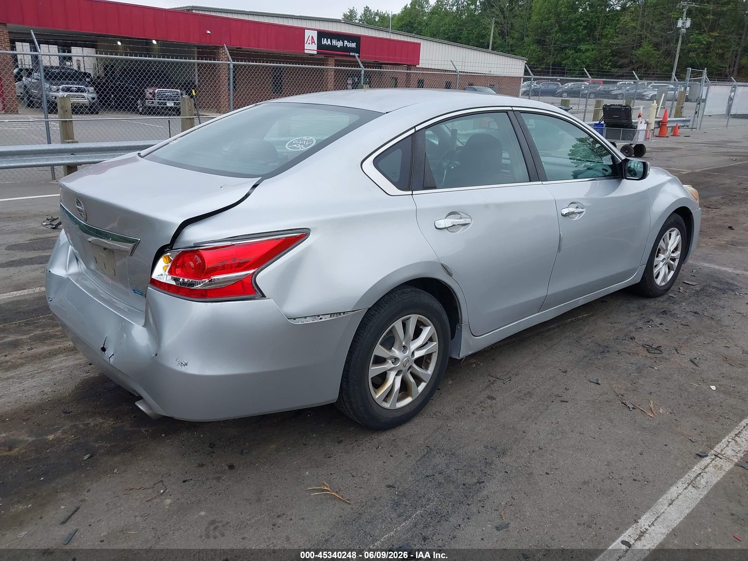 2013 Nissan Altima 2.5 S Silver vin: 1N4AL3AP5DN523702