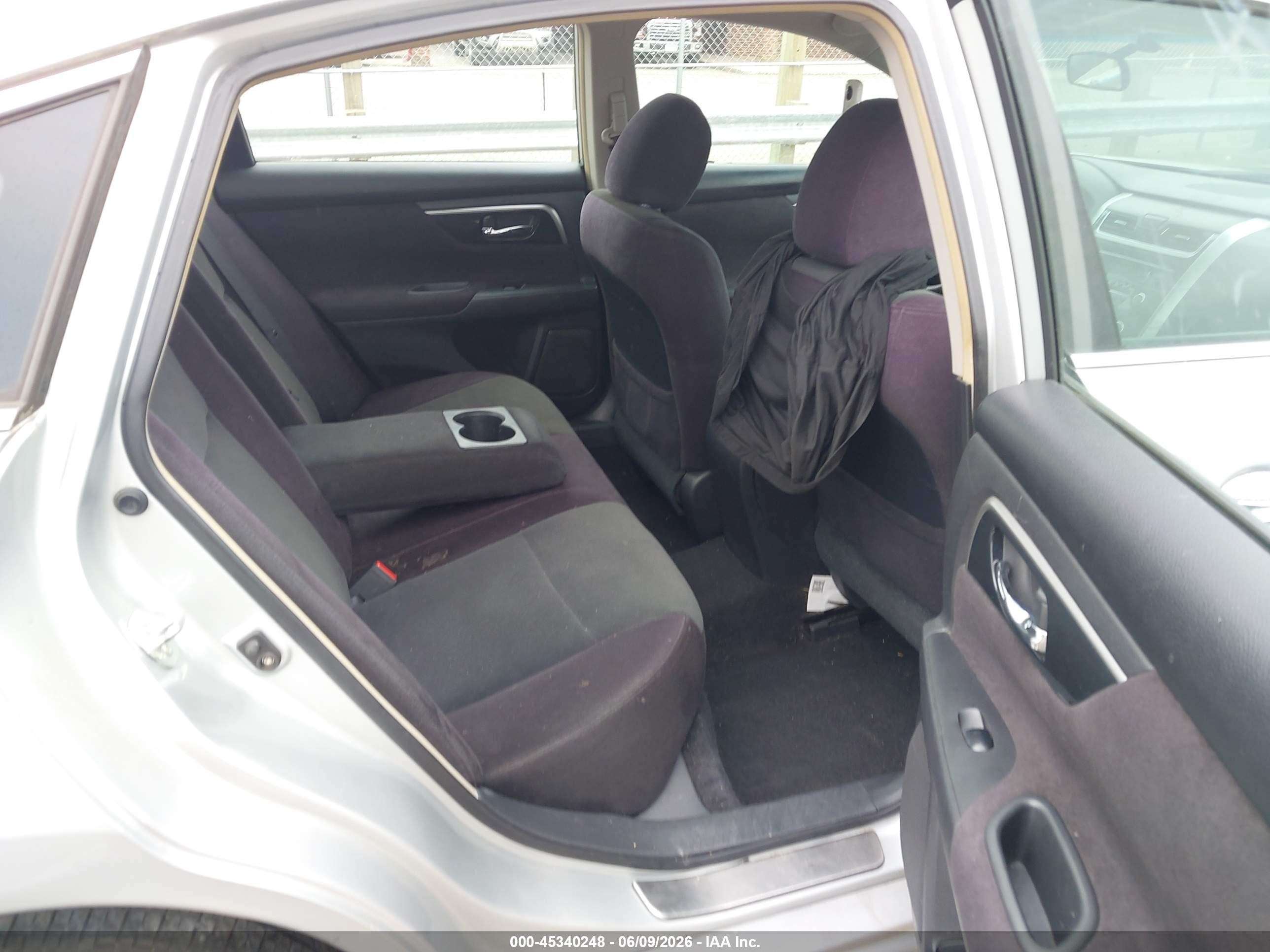 2013 Nissan Altima 2.5 S Silver vin: 1N4AL3AP5DN523702