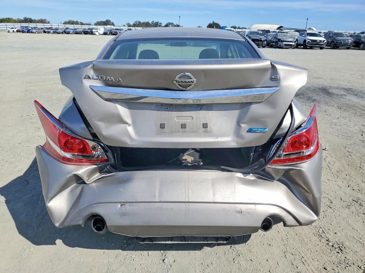 2013 Nissan Altima 2.5 Beige vin: 1N4AL3AP5DN549359