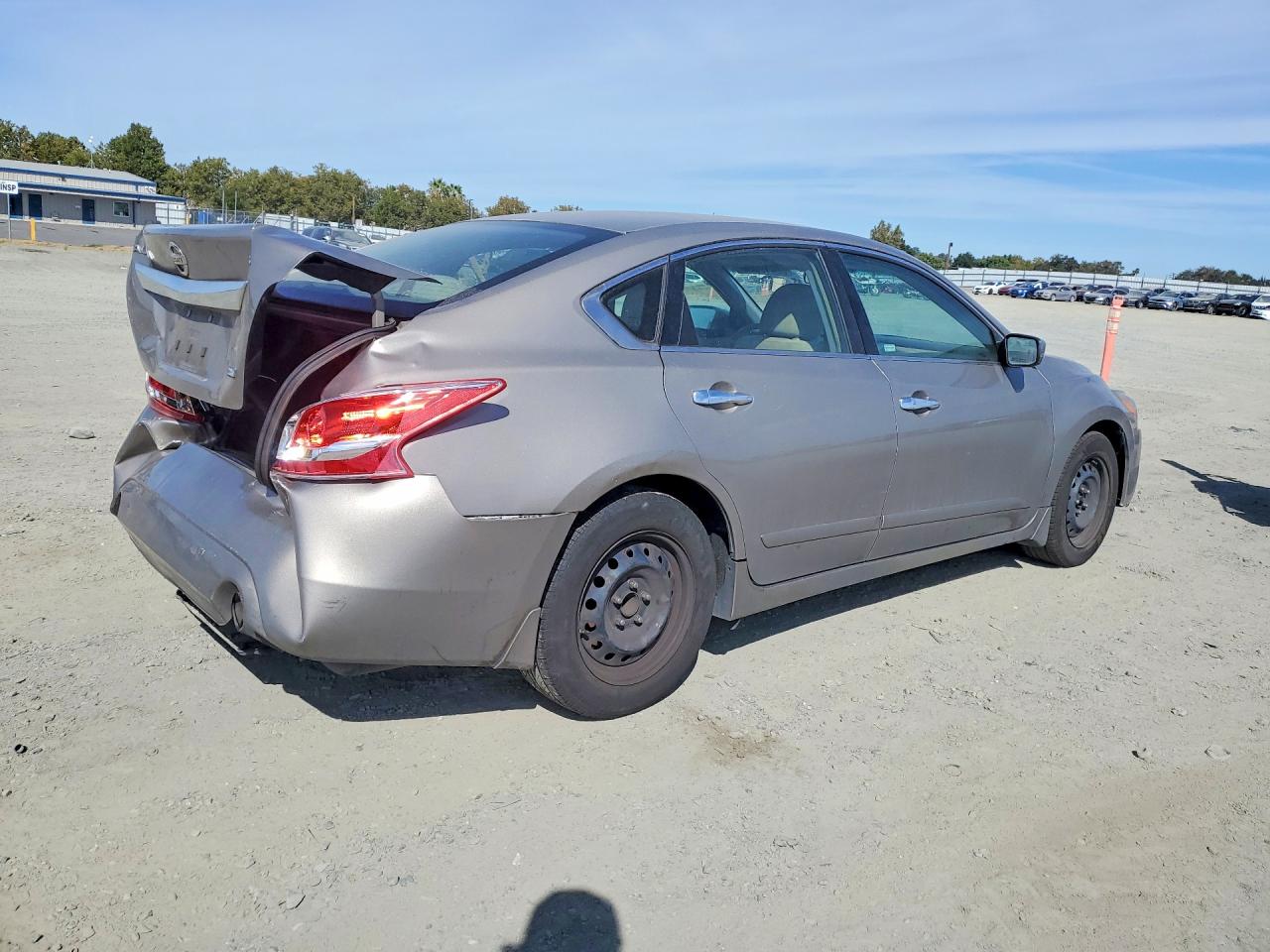 2013 Nissan Altima 2.5 Beige vin: 1N4AL3AP5DN549359