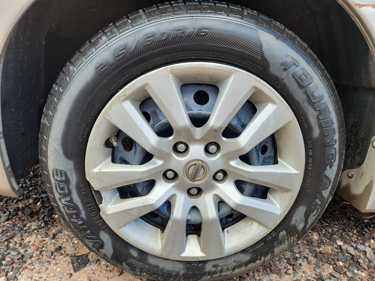 2013 Nissan Altima 2.5 Tan vin: 1N4AL3AP5DN550527 Damage: Right Rear Wheel Cover, Broken, Replacement Required