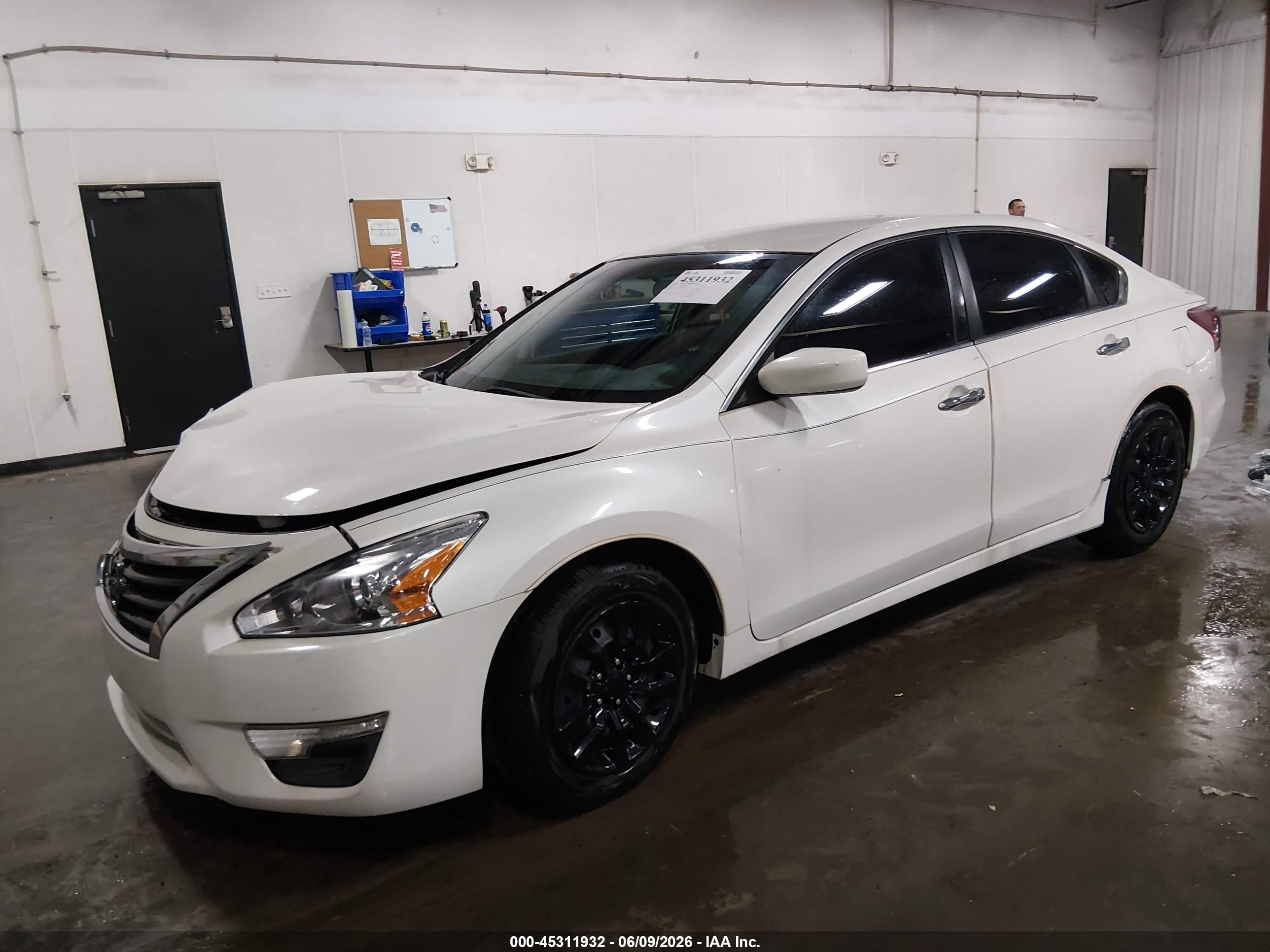 2013 Nissan Altima 2.5 S White vin: 1N4AL3AP5DN580353