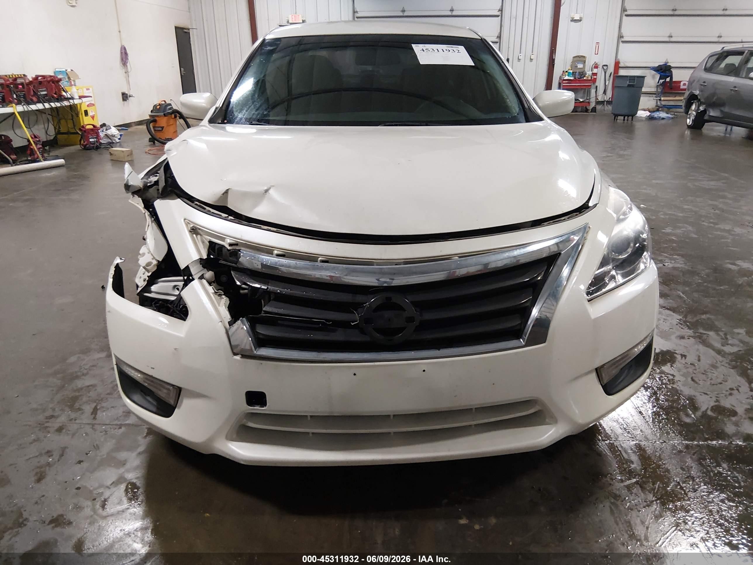 2013 Nissan Altima 2.5 S White vin: 1N4AL3AP5DN580353