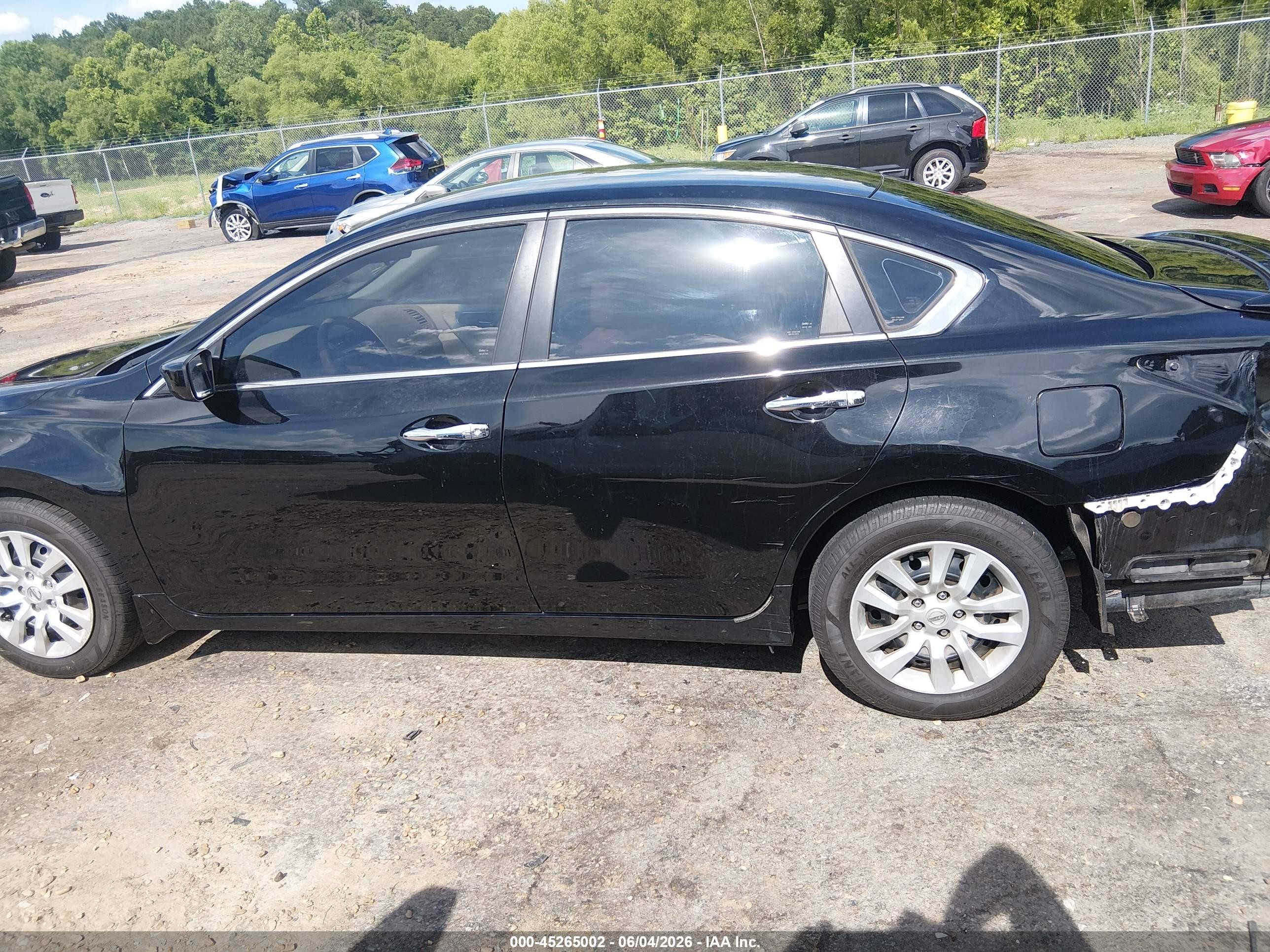 2013 Nissan Altima 2.5 S Black vin: 1N4AL3AP5DN584564