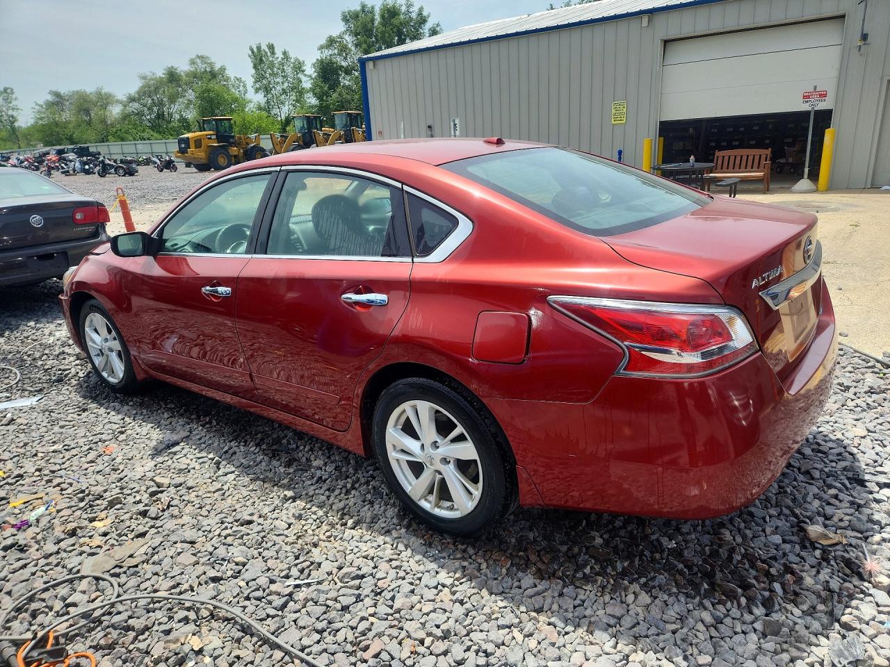2014 Nissan Altima 2.5/s/sv/sl Red vin: 1N4AL3AP5EC100714