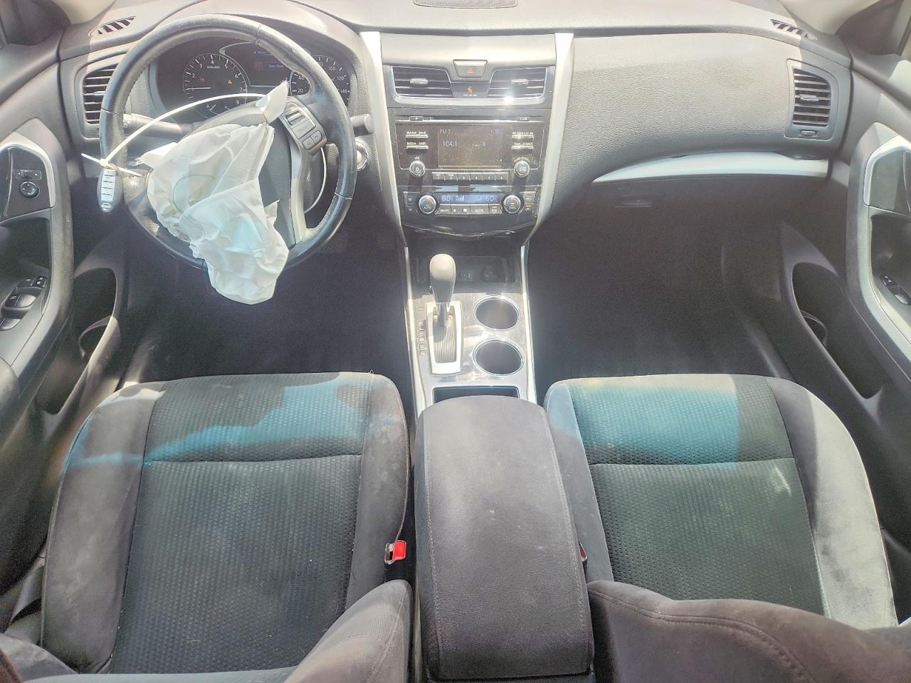 2014 Nissan Altima 2.5/s/sv/sl Red vin: 1N4AL3AP5EC100714