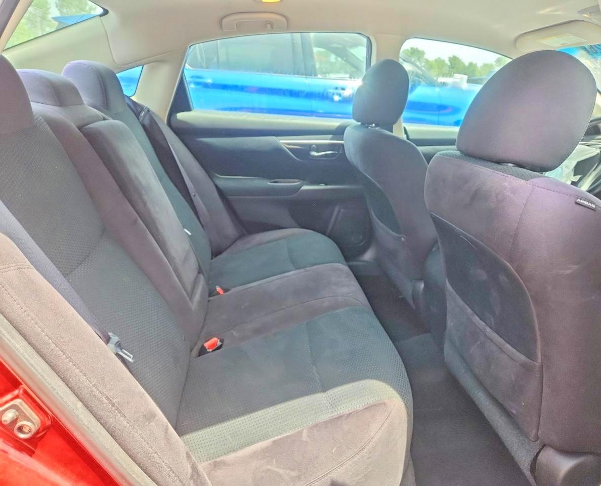 2014 Nissan Altima 2.5/s/sv/sl Red vin: 1N4AL3AP5EC100714
