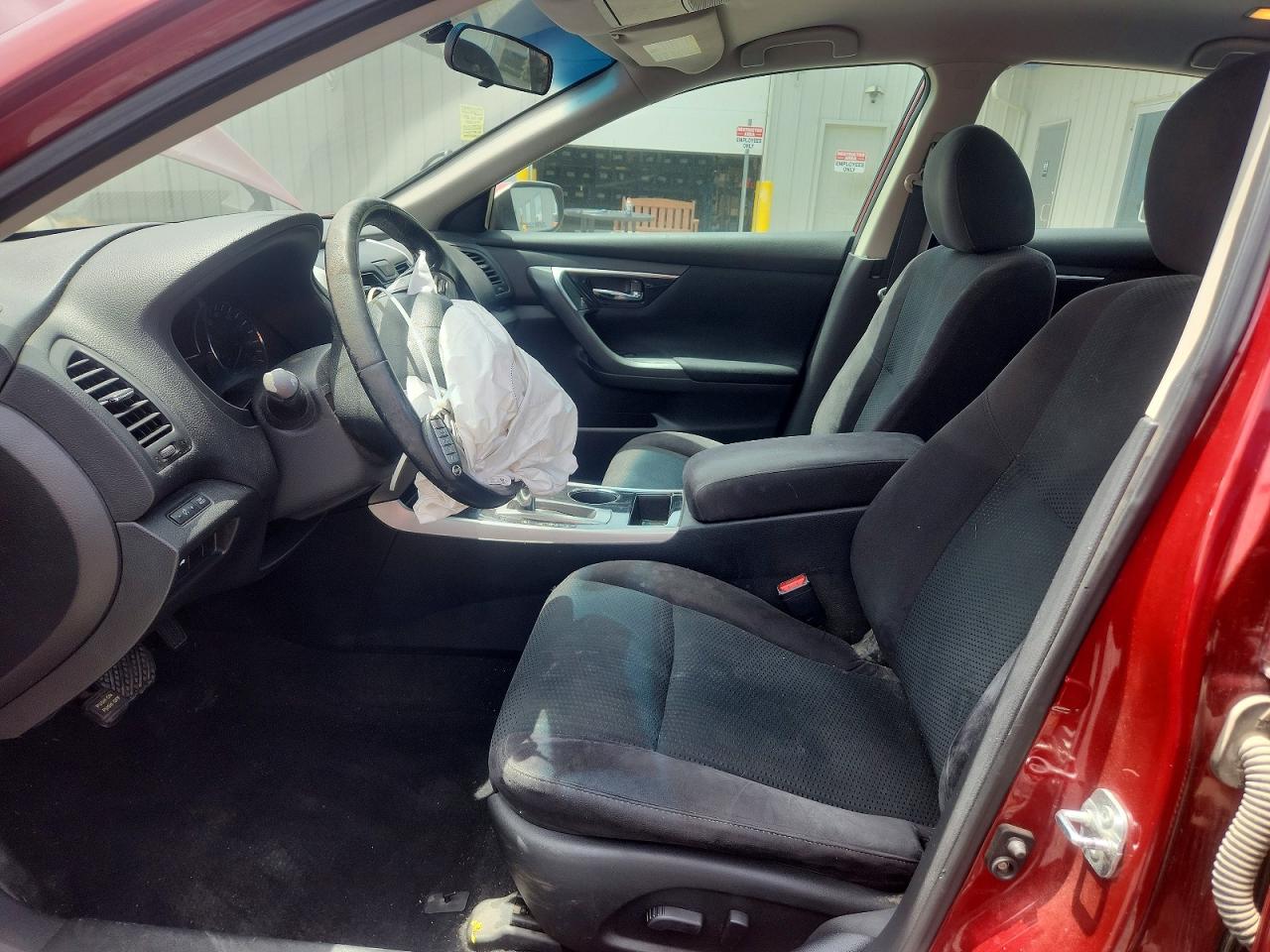 2014 Nissan Altima 2.5/s/sv/sl Red vin: 1N4AL3AP5EC100714