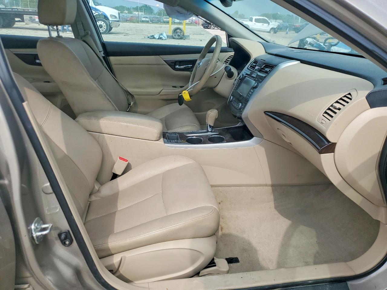 2014 Nissan Altima 2.5 Желто-коричневый vin: 1N4AL3AP5EC119697